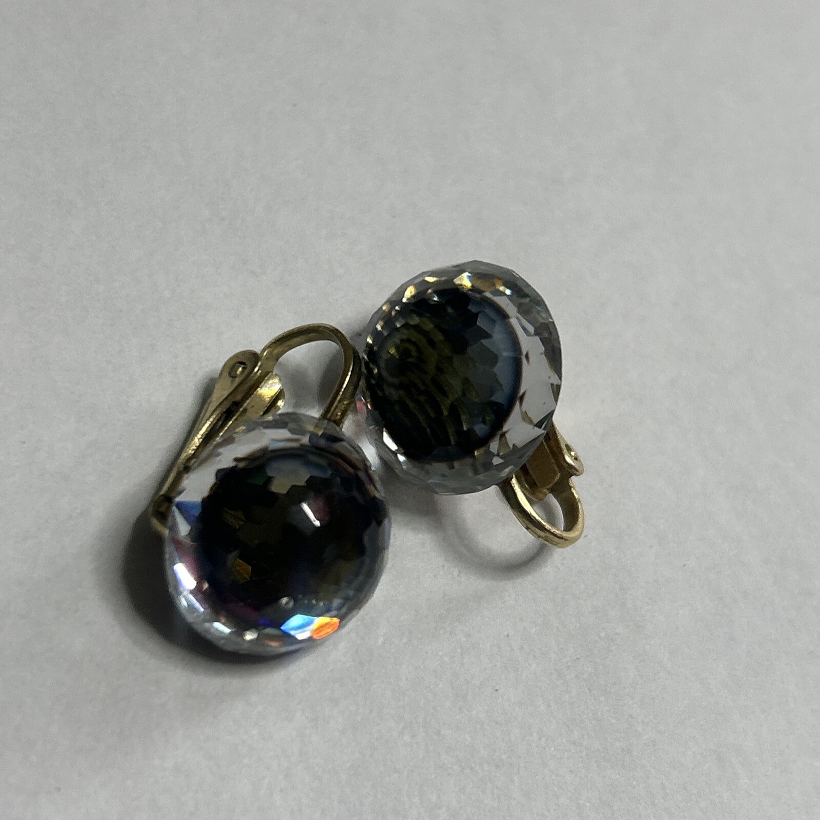 Vintage Costume Earrings – Clear With Blue Center – Gold Accents