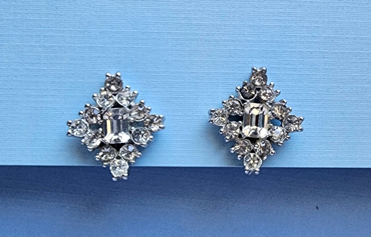 Vintage Silver tone Emerald cut and Round Rhinestone Earrings ~ BOGOFF