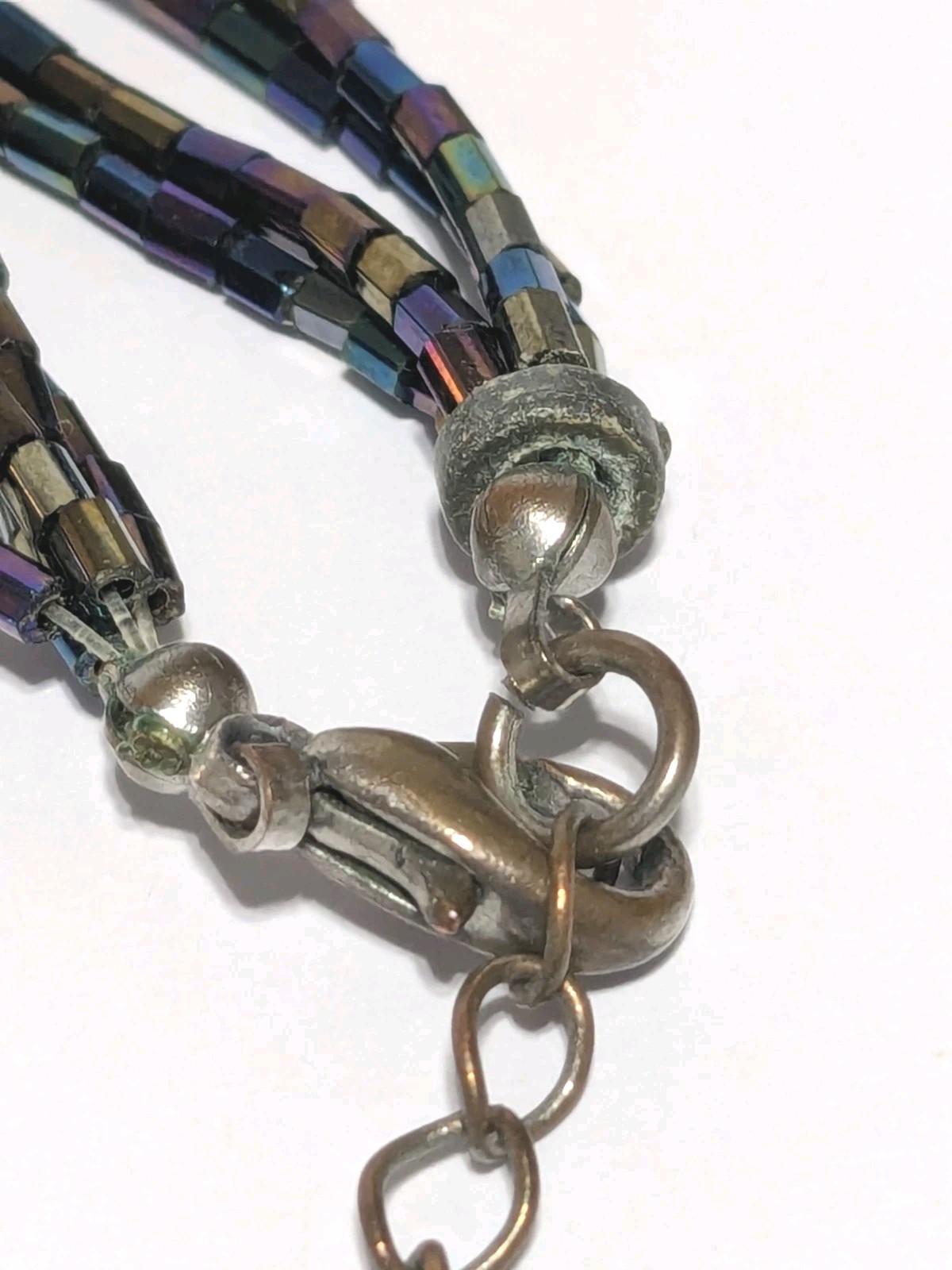VTG Layered Glass Bead Necklace With Abalone/Acrylic Round Pendant 16″.