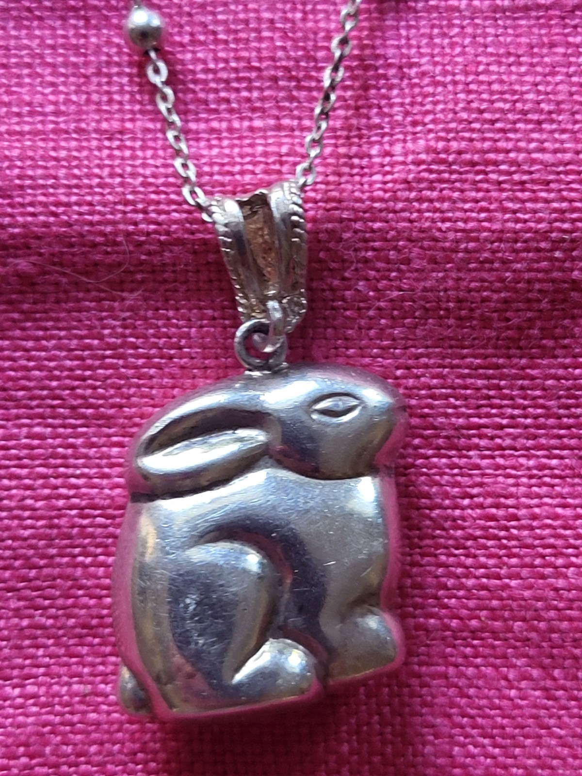Vtg Sterling Silver 925 Puffy Bunny Rabbit Pendant 24″ Necklace Saturn Station