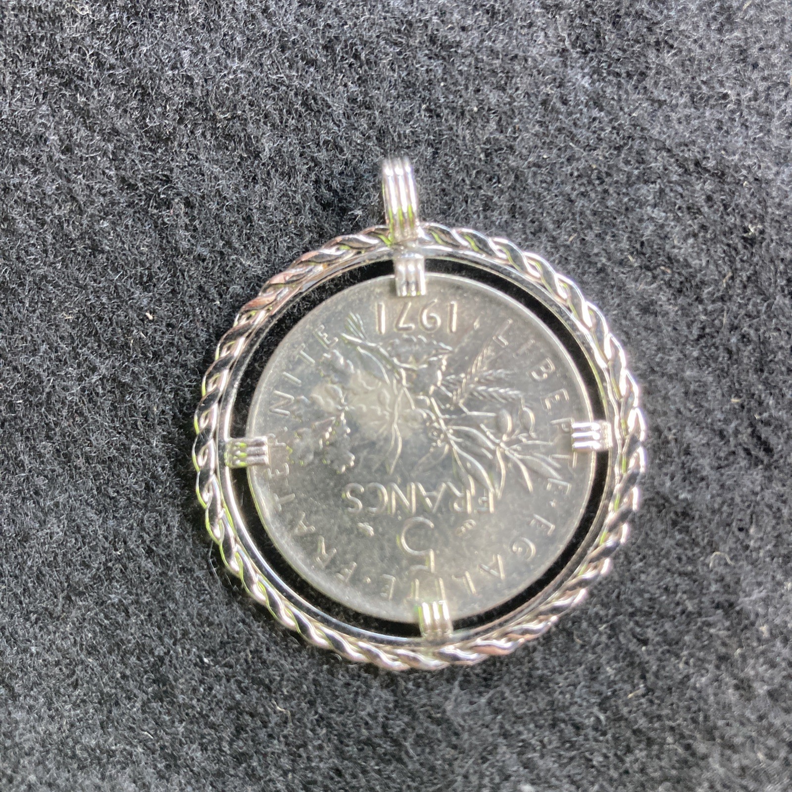 1971 5 Francs In Stainless Steel Bezel Vintage Coin Pendant