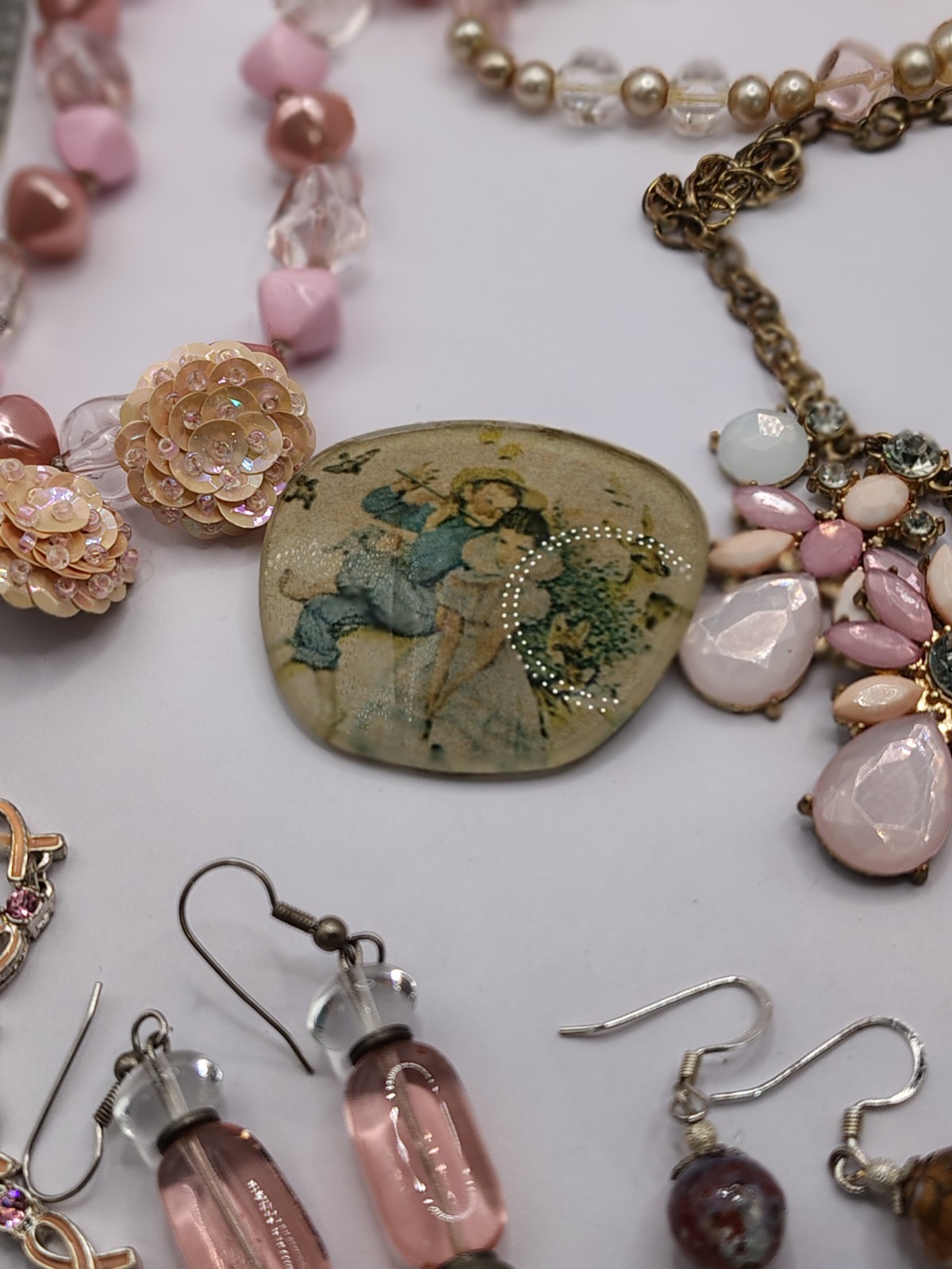 S547 Vtg Pink Jewelry Lot Avon Bracelet Seahorse Brooch Necklace Cross