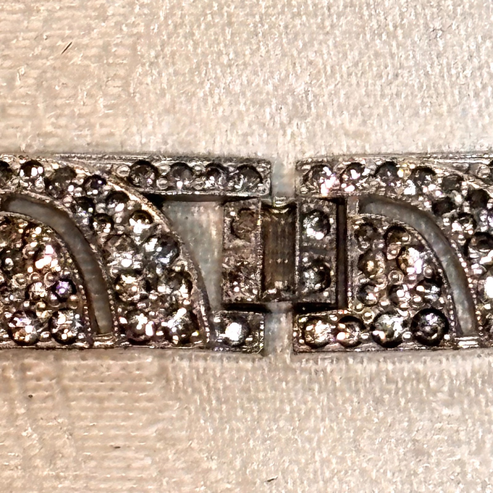 BRACELET rhinestone silvertone metal vintage fold over clasp safety chain