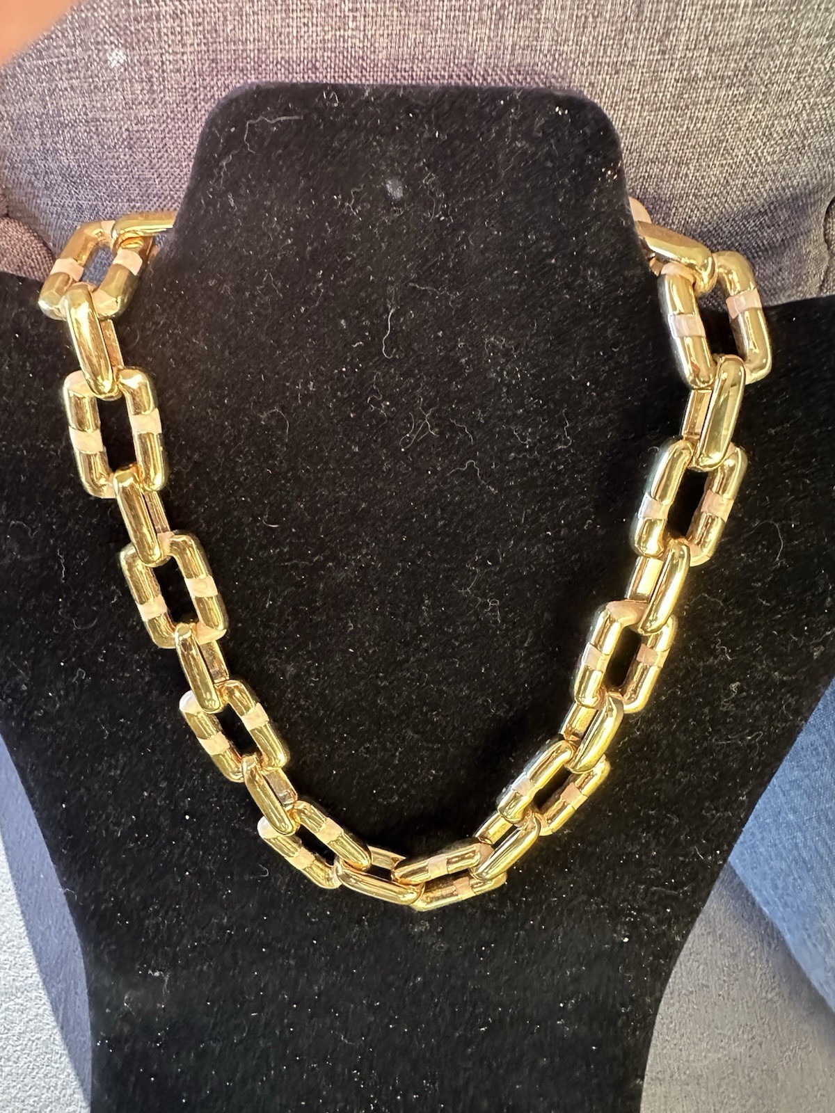 Vintage St John Necklace Chunky Gold Tone Chain Reversible White & Brown Enamel
