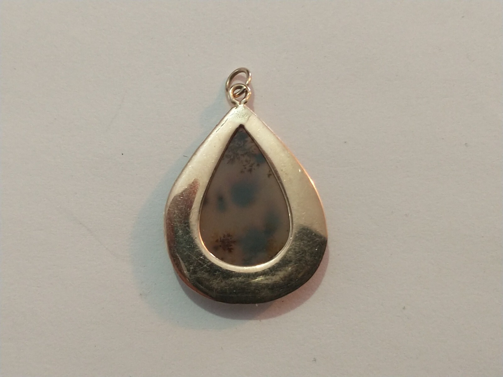 Vintage English 9 Karat Gold Portrait Agate Pendant