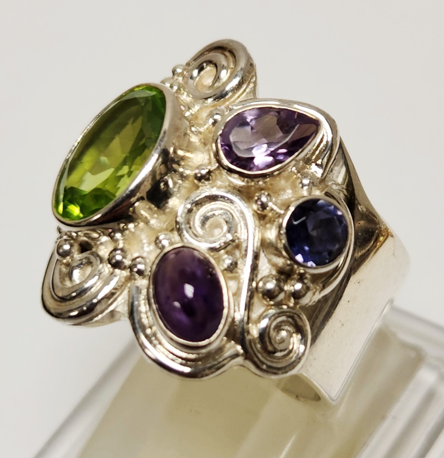 Sajen Bezel Set Peridot Iolite Amethyst 925 Sterling Silver Ring US size 5