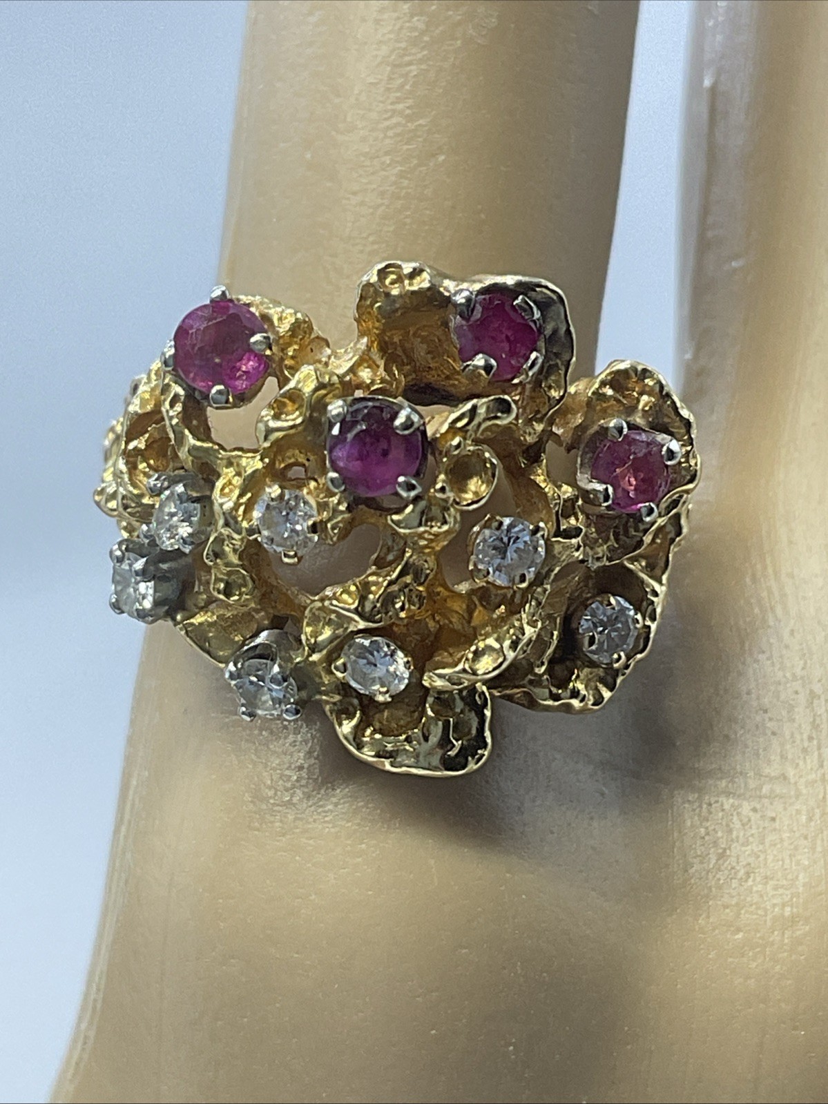 BEAUTIFUL Ladies Ring Solid 17K Yellow Gold Diamond & Ruby VINTAGE HANDMADE10.3g
