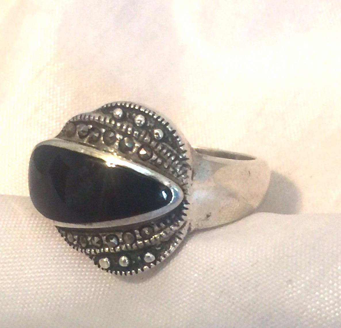 Vintage Sterling Silver Ring Onyx & Marcasite Size 7 5.7g