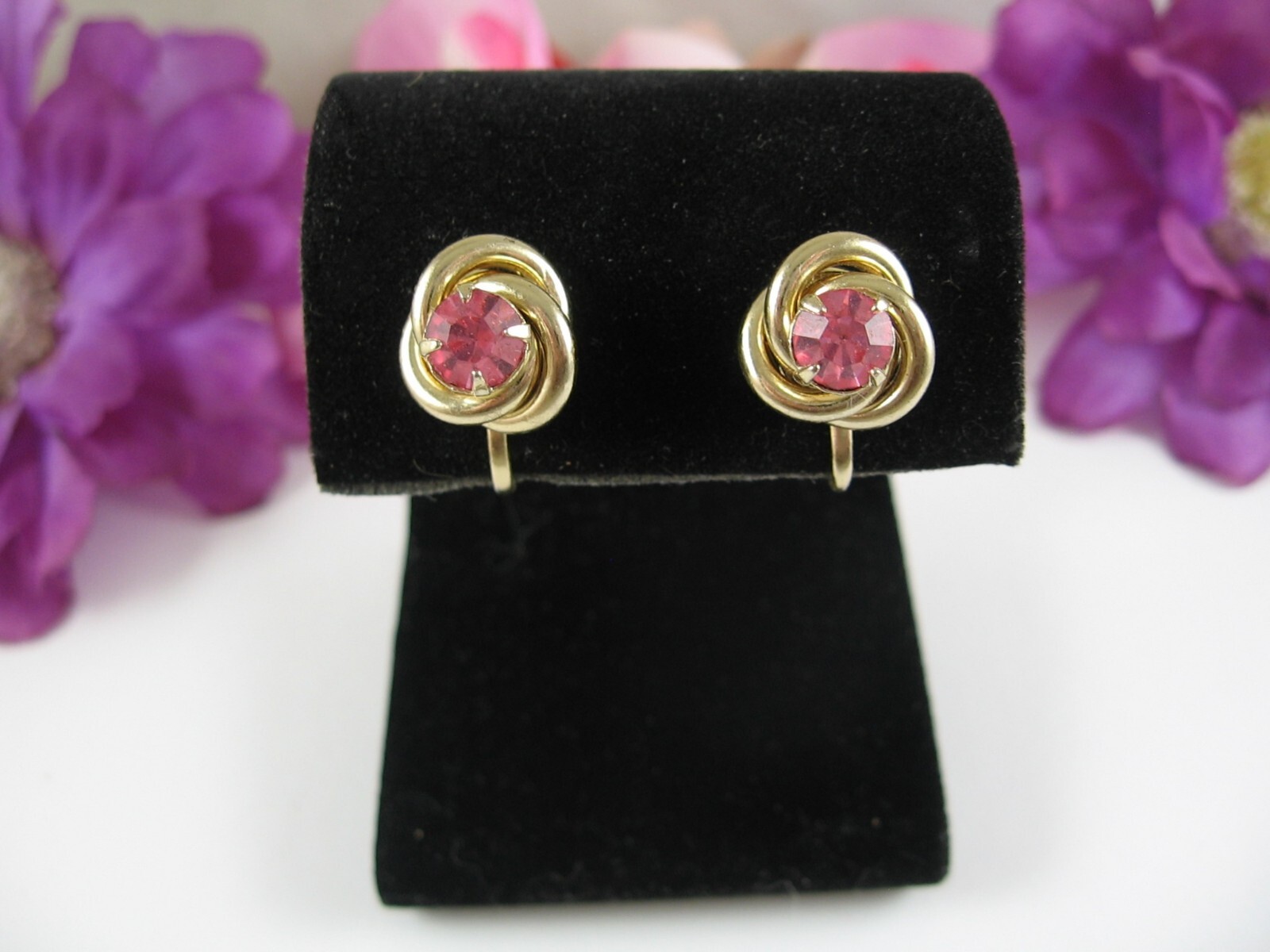 CORO Pink Rhinestone Vintage Screw Back EARRINGS Love Knot Goldtone 1/2″