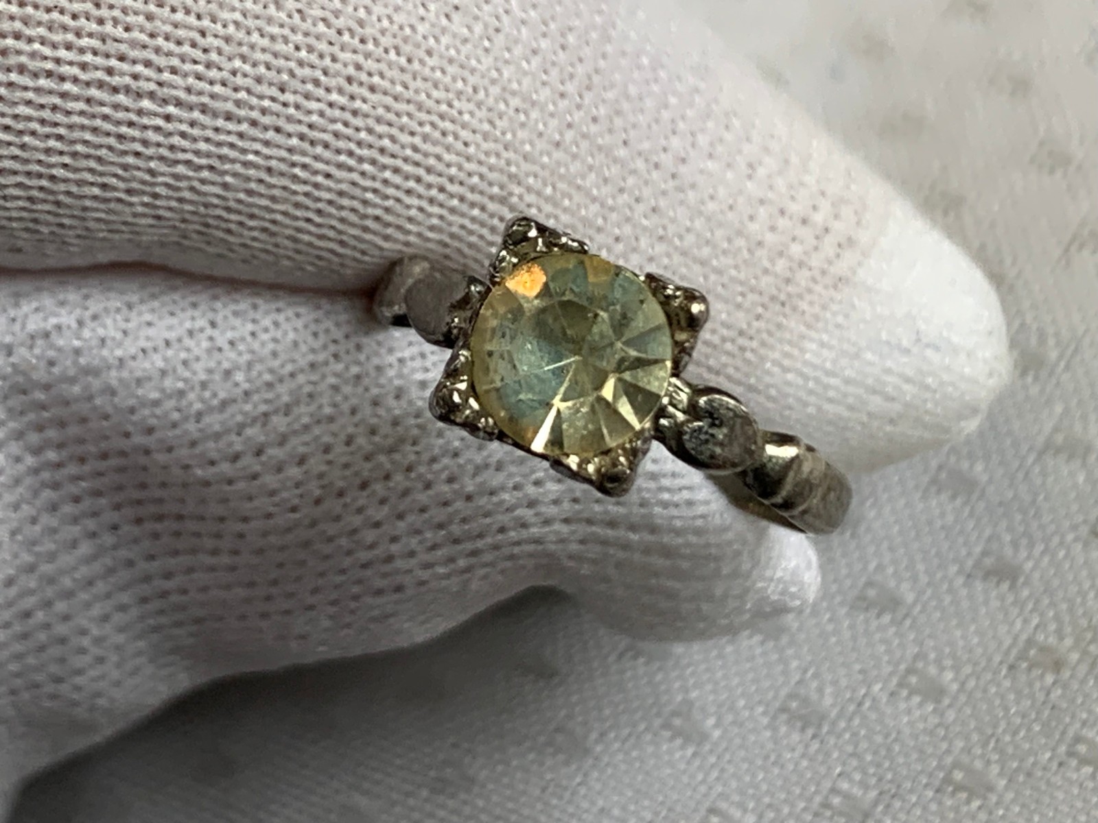 Vtg Sterling Silver Childs Ring 1g Fine Jewelry Size 1.75 Tinted Stone *READ*