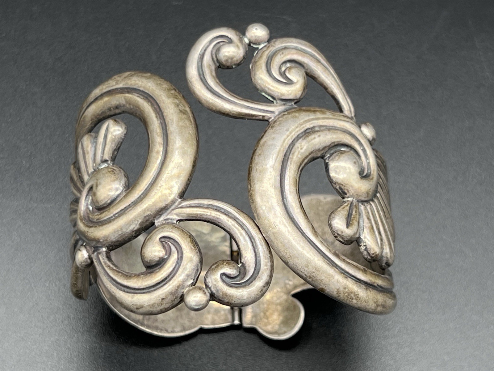 Solid Silver 980 Clamper Bracelet GERARDO LOPEZ TAXCO High End Select Magnifico!