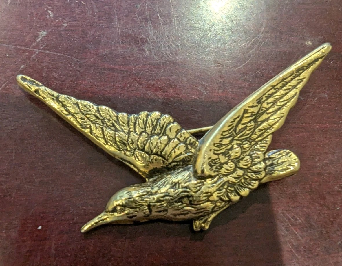 Vintage Gold Tone Flying Seagull Bird Brooch Pin Detailed Feathers Figural