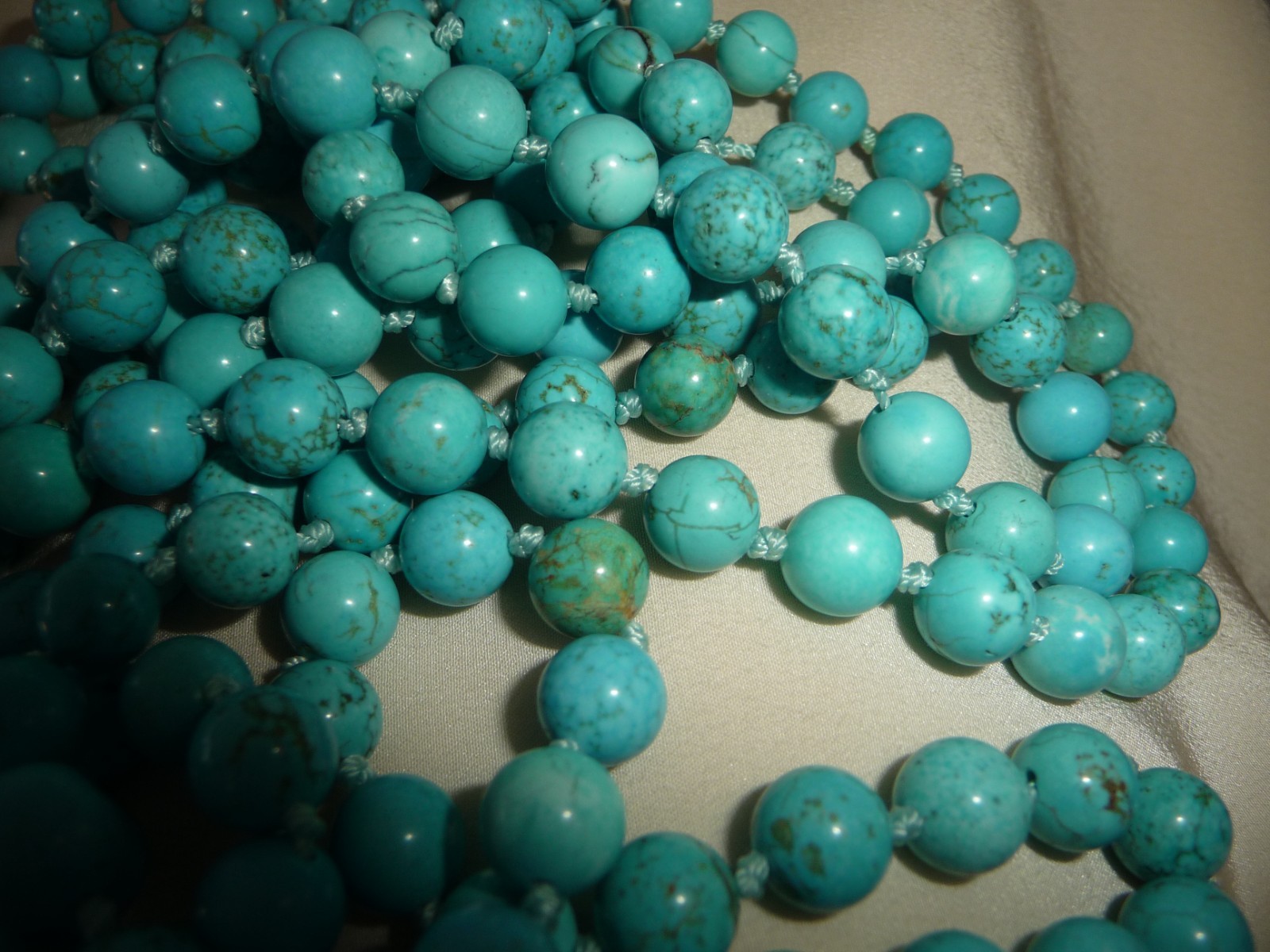 40” L BLUE TURQUOISE ROUND BEADS 1/4” R HAND KNOTTED NO CLASP NECKLACE #31/18