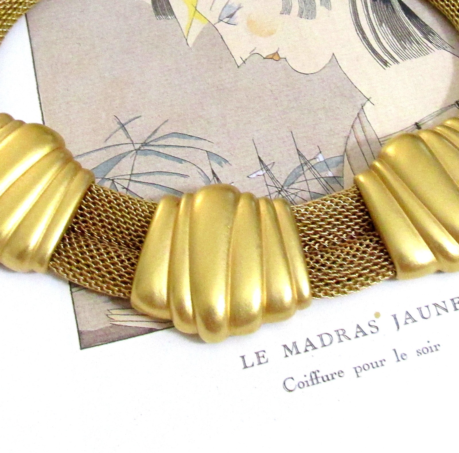 Vtg Runway MONET Double Mesh Chain Satin Gilt Station Modernist Necklace Weighty