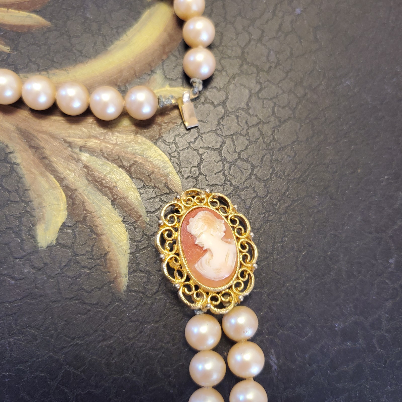 Cameo Dbl Pearl Strand Necklace 27″ Insert Clasp Carved Filigree Hand Knotted