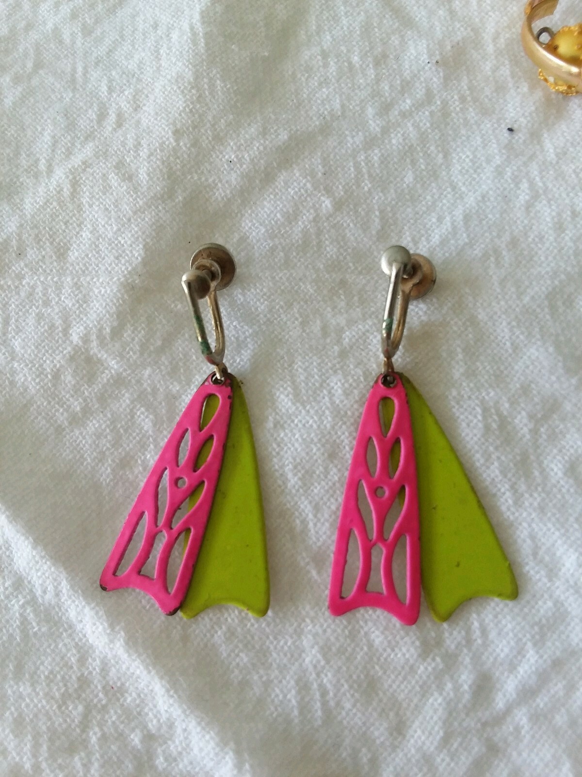Vintage 60s-80s Earrings florescent pink&yellow/spiders/J/bird/heart bracelet