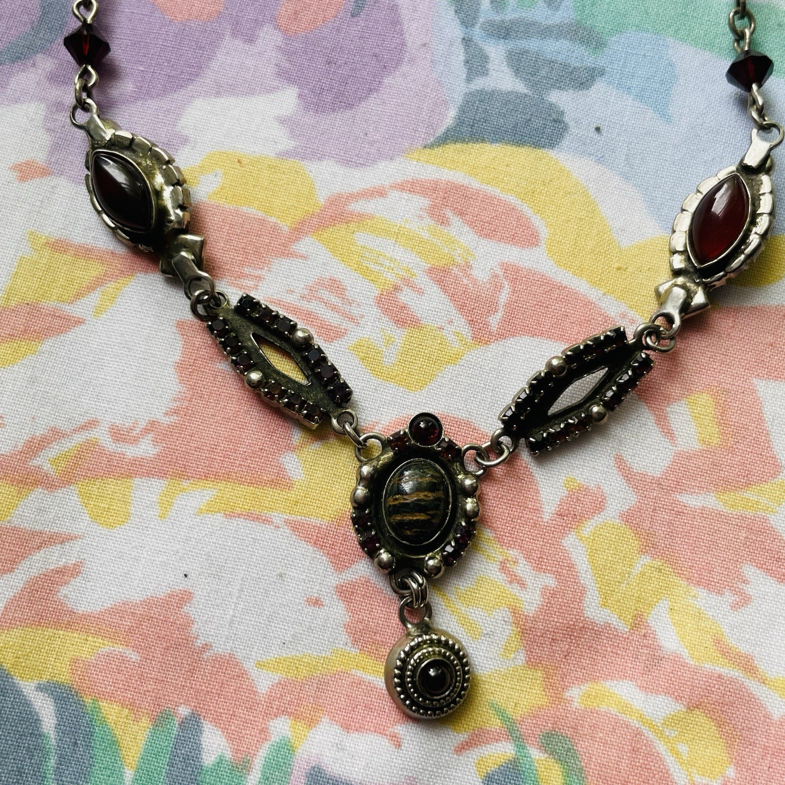 Vintage Sorrelli Necklace 16″ Rhinestones, Cabochon, Purple