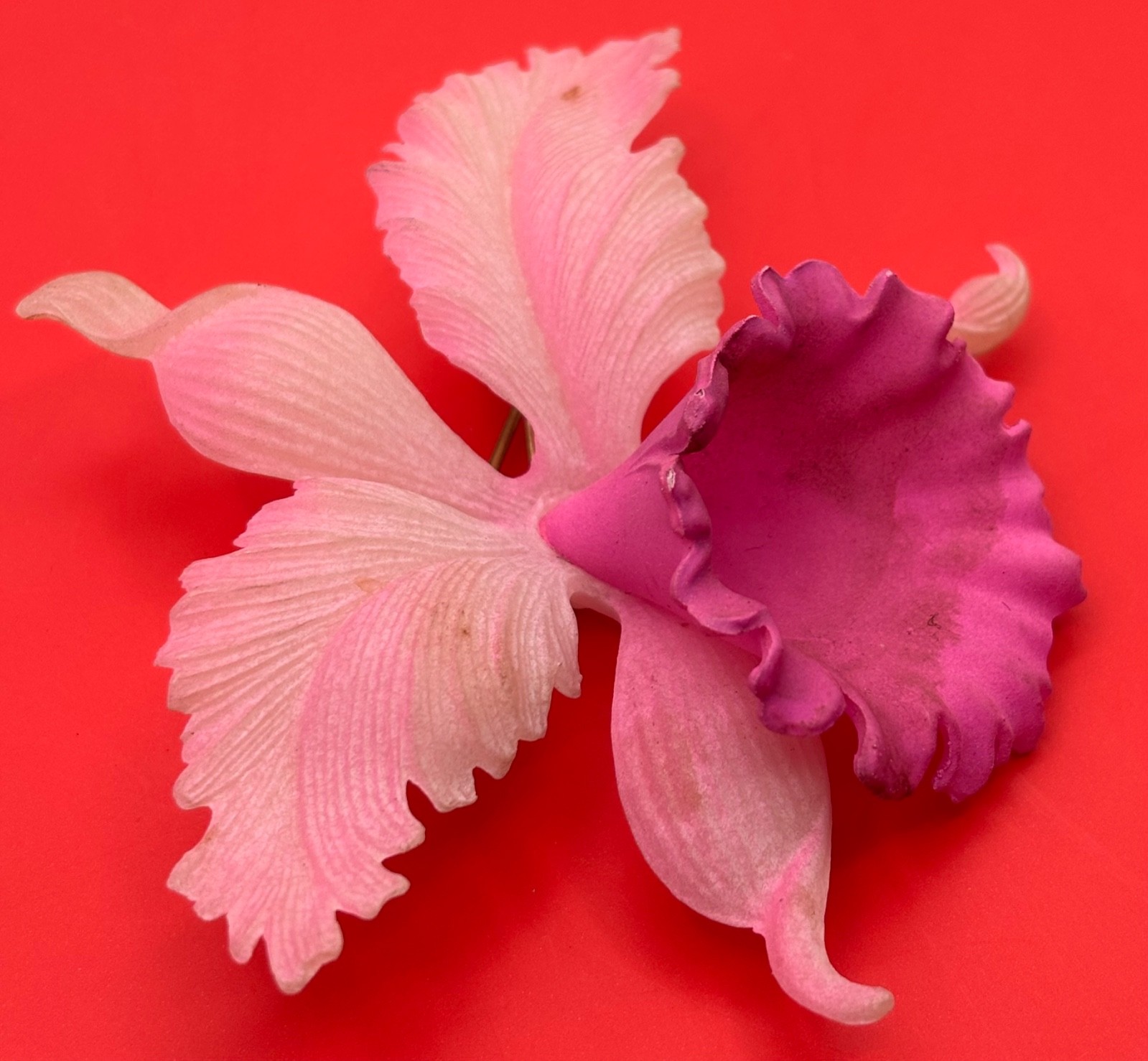 LOT OF 4 vintage Flower Brooches~RETRO Flower PINS~For Crafts~Mixed Media ART