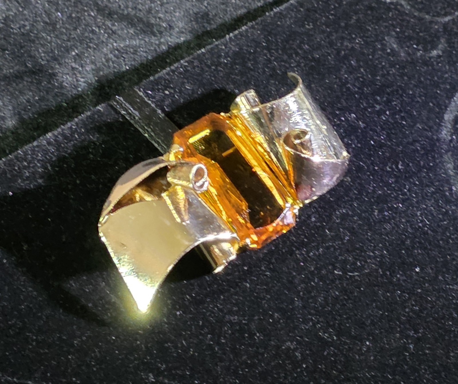 Coro Signed 1942 “Massive Wave” Brooch – Amber Glass – Designed byAdolph Katz