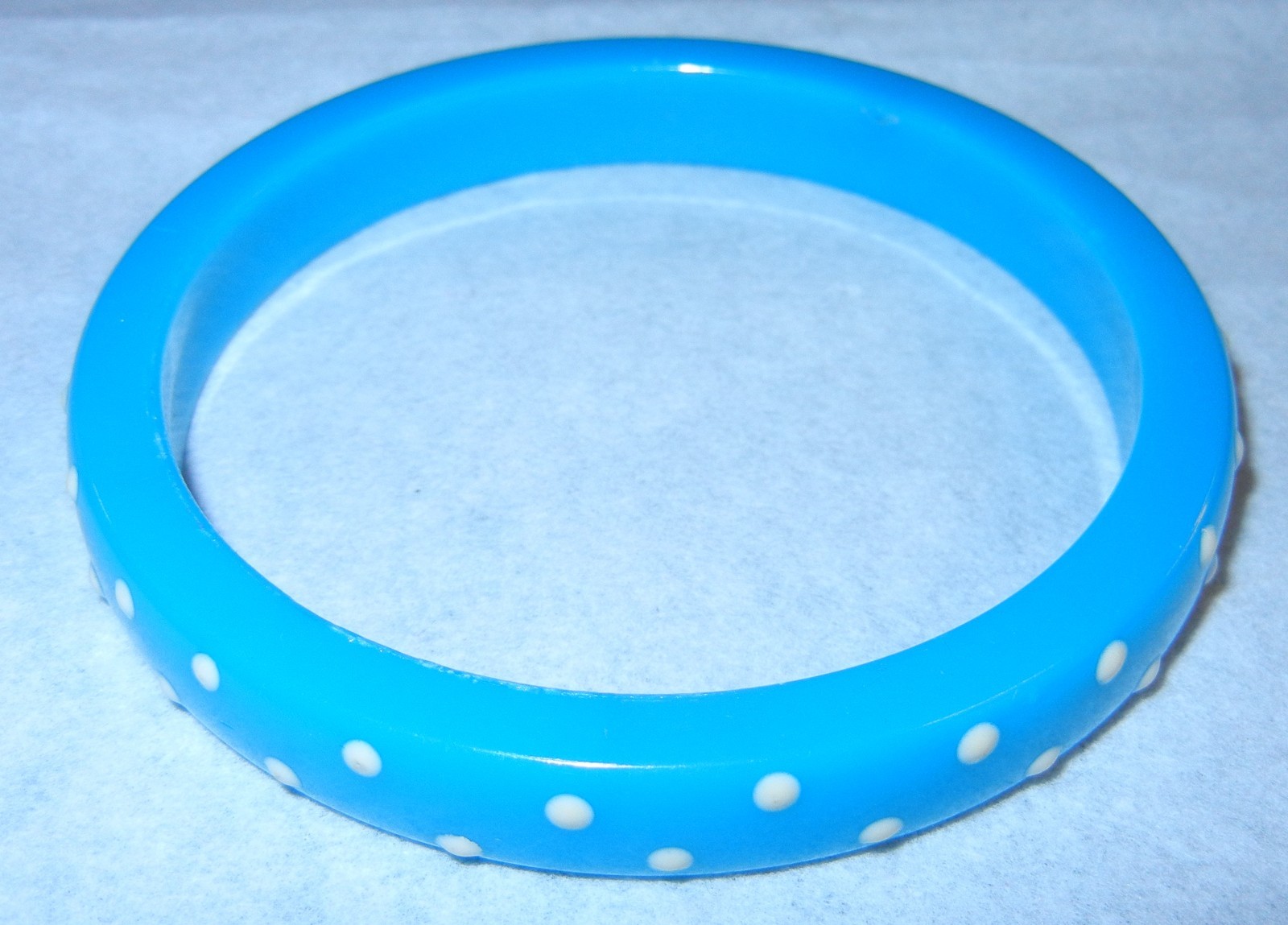 5 Vintage Plastic Acrylic, Glass Mod Bangle and Stretch Bracelets-Nice Wearable