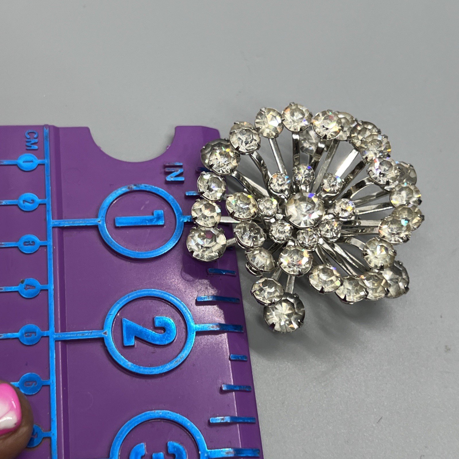 Vintage Rhinestone Starburst Brooch Clear Silver Tone Cluster Dimensional Large