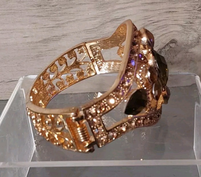 Chunky Gold Toned Fuax Gemstones Bracelet Hinged Opening