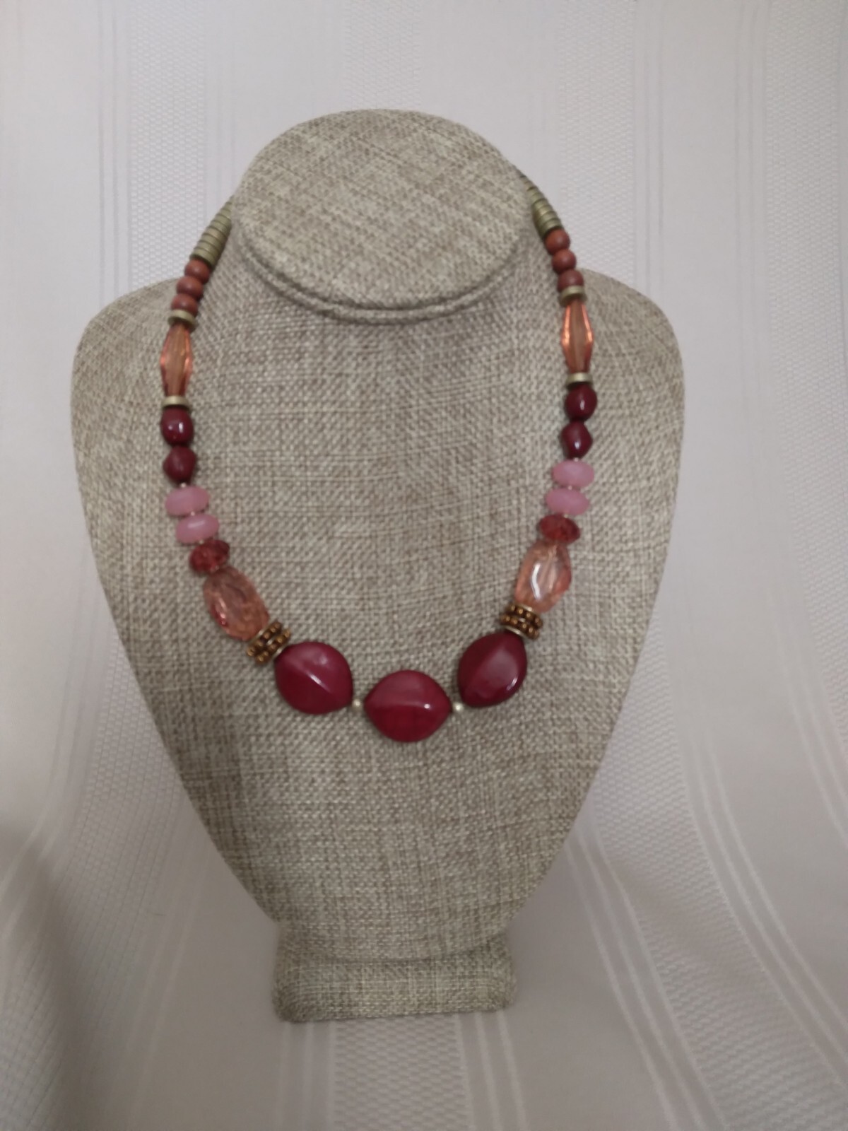 Vintage Napier Red Gold Pink Beaded Necklace Signed 16″ Choker with 3″ extender