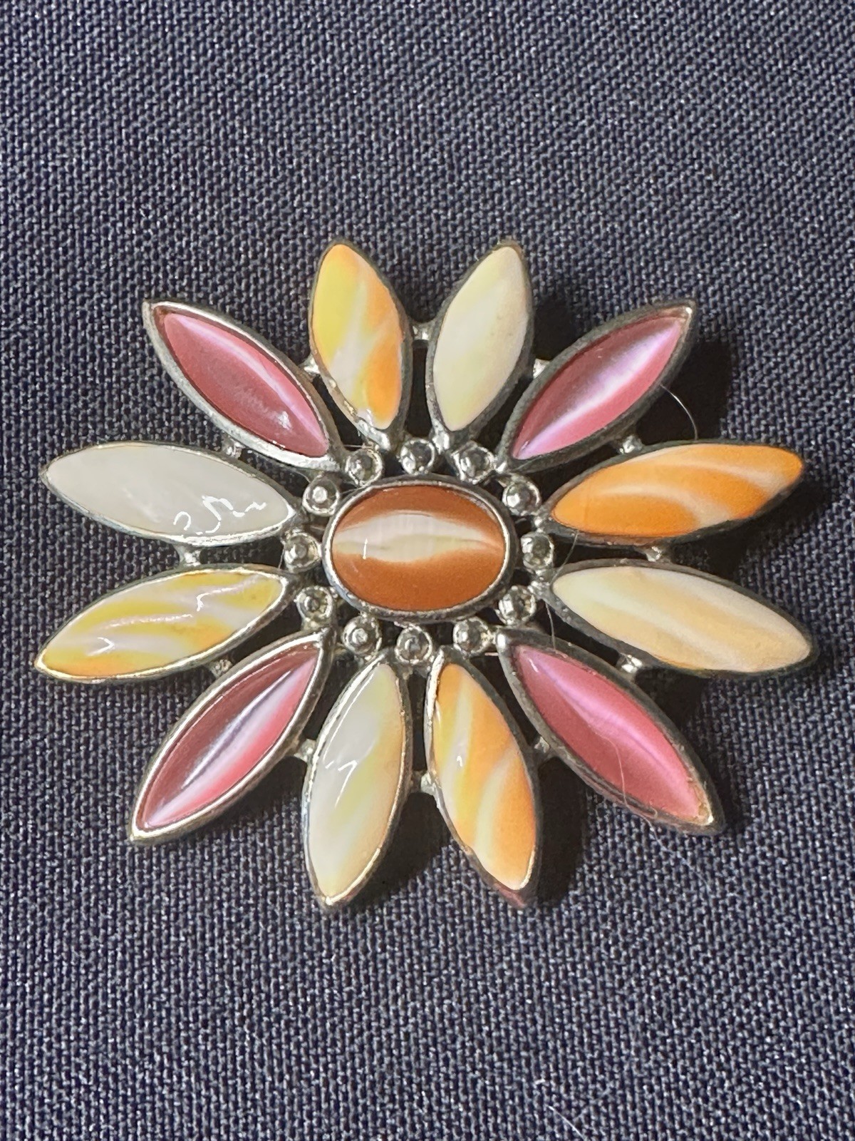 Lot/13 Vintage 50s 60s 70s 80s Some Rhinestone Mixed Material Brooch Pin VIDEO