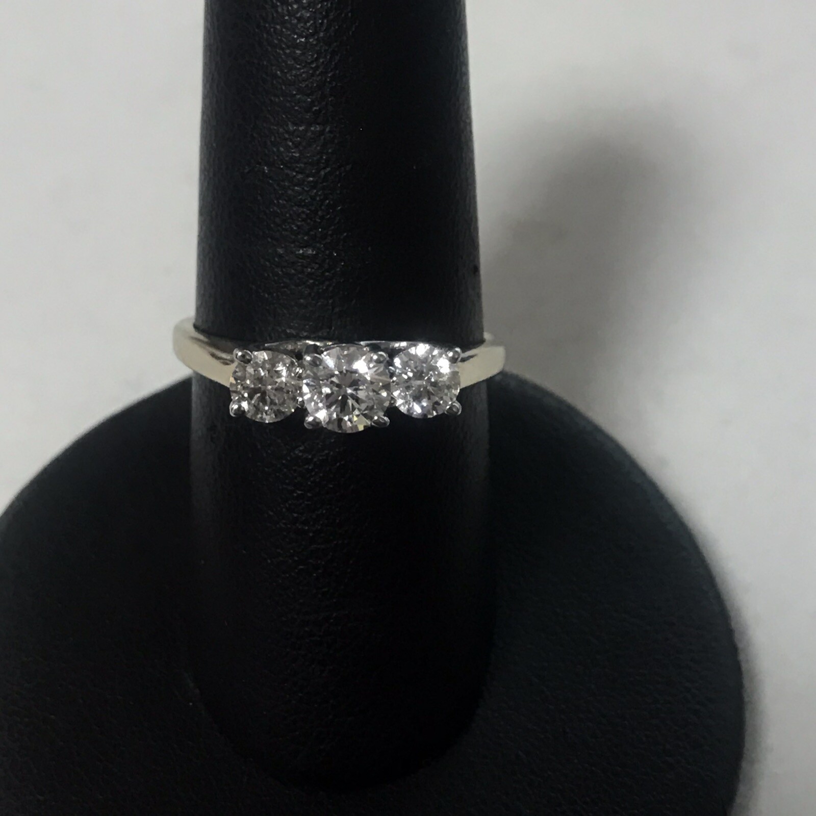 14K White Gold/Platinum 1.00CTW Three Stone Diamond Ring (H55)