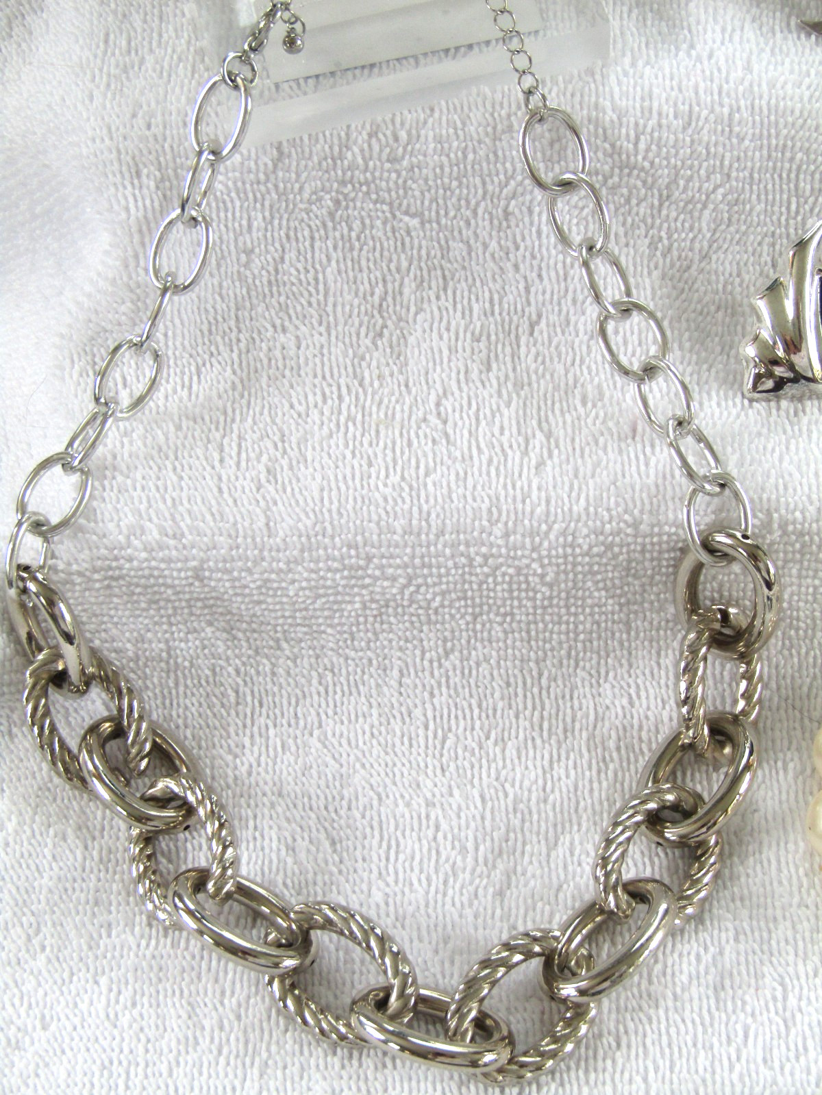 NICE COSTUME JEWELRY WEISS TRIFARI MONET COVENTRY LUCITE RHINESTONE BLACK WHITE
