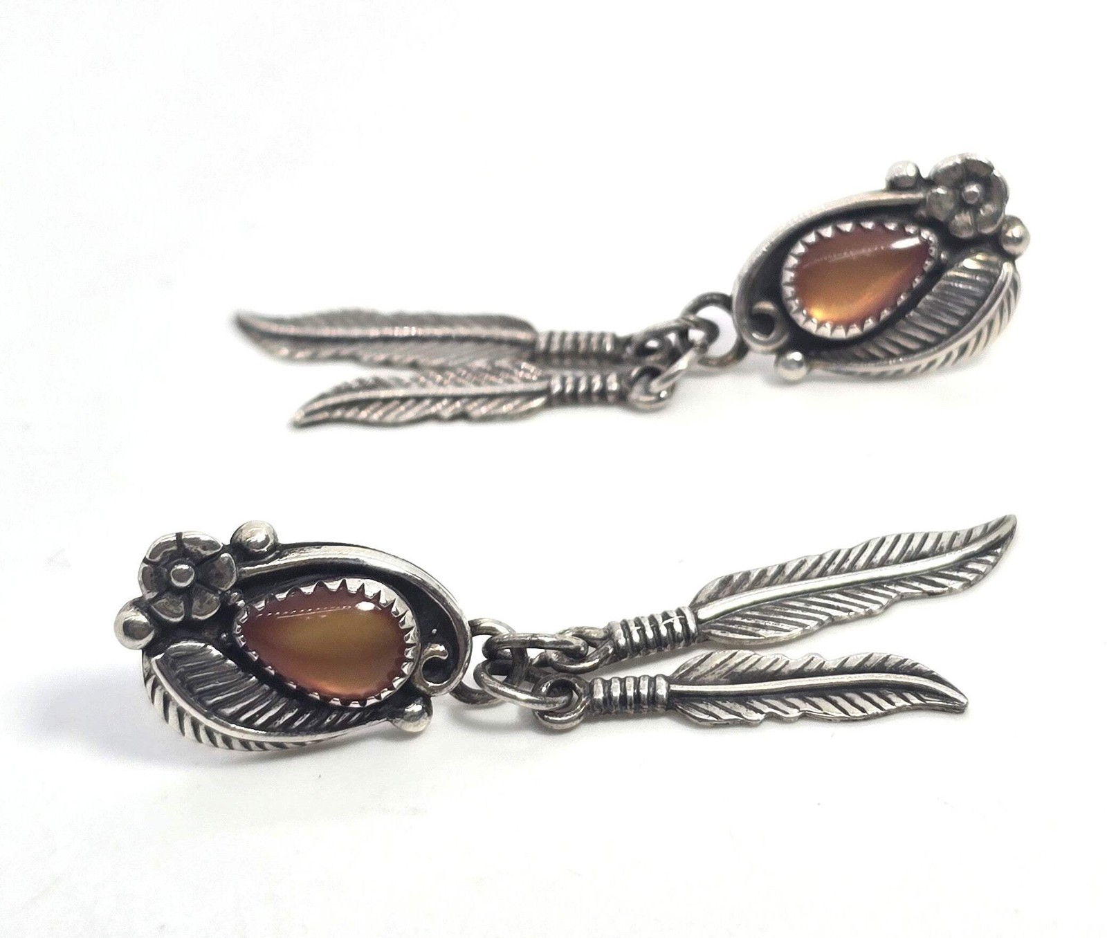 Spiney oyster Native American sterling silver feather drop vintage earrings