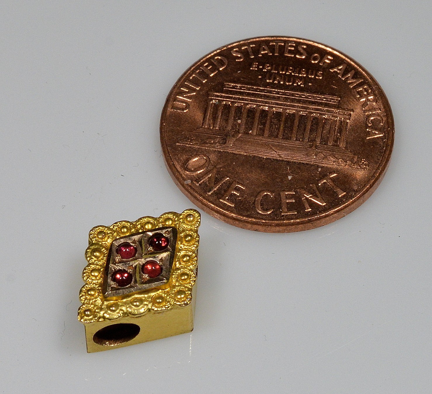 ANTIQUE VICTORIAN 14K GOLD SLIDE CHARM GARNET ETRUSCAN REVIVAL C.1890 003728
