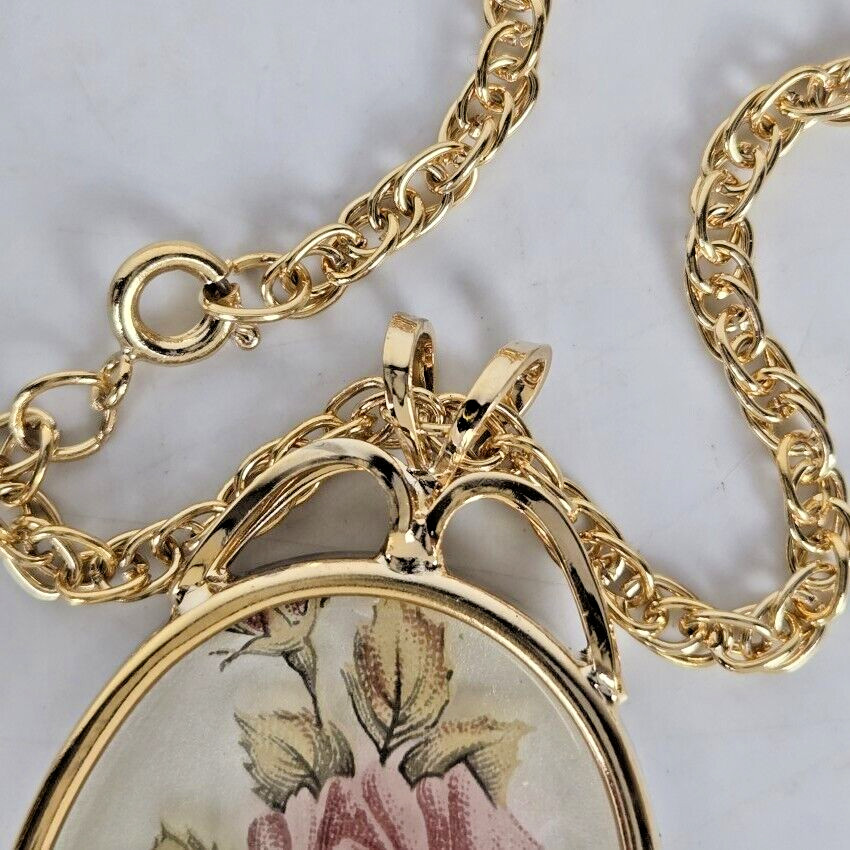 Necklace Pendant Reverse Painted Rose Floral 24″ Gold Tone Chain Fashion Jewelry