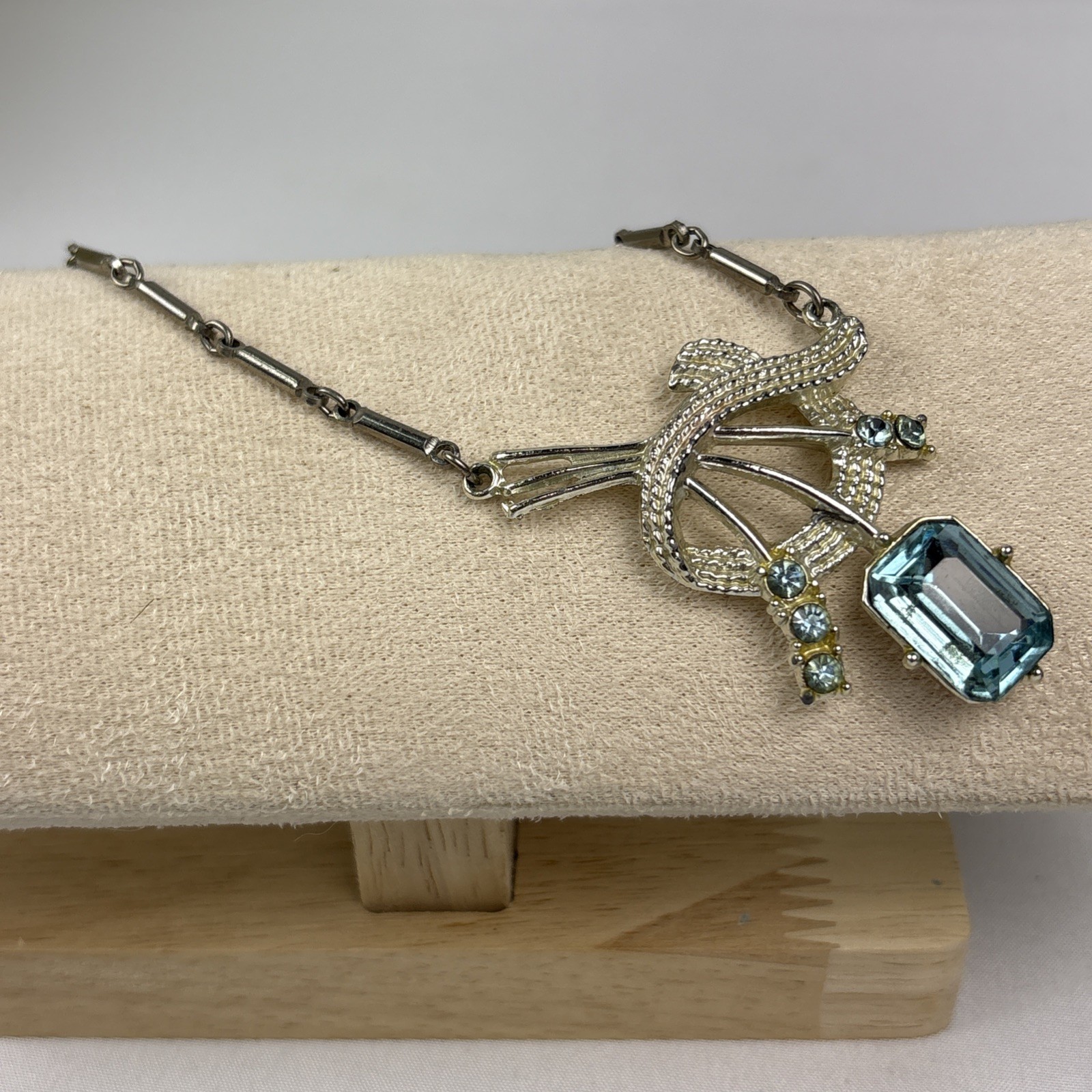 Vintage Aquamarine Topaz Gem Silver Tone Rhinestone Boquet Necklace 50’s 60’s