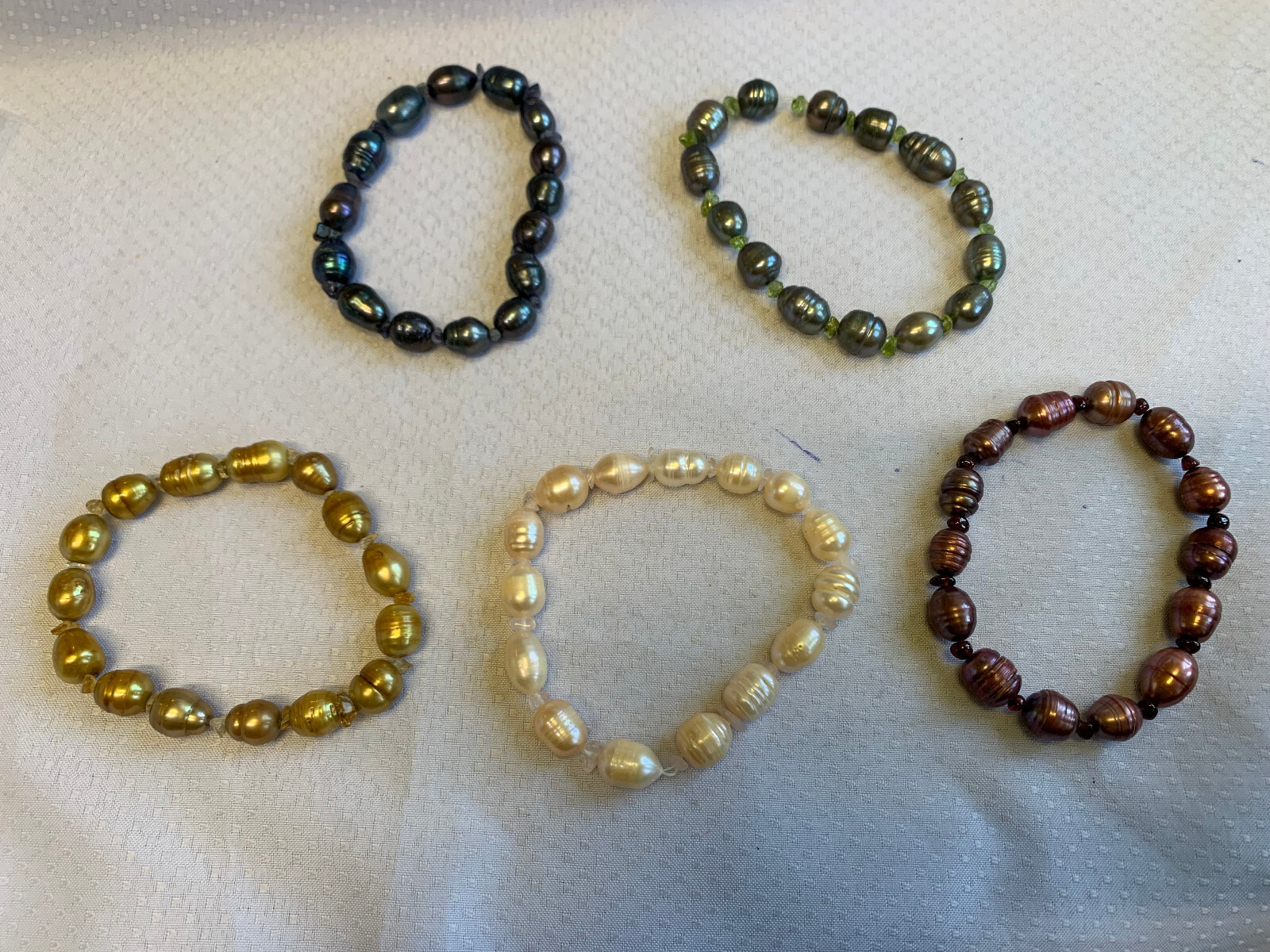 Vtg Pearl Jewelry Lot 19″ Necklace & Bracelets Multicolor AIL Aluma USA Inc