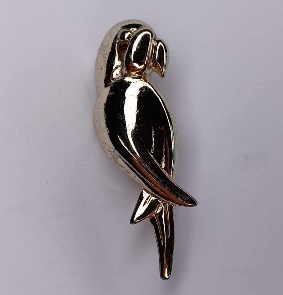 Vintage Brooch Pin Gold Tone Parrot Bird 1.5″ Women’s Costume Fashion Jewelry