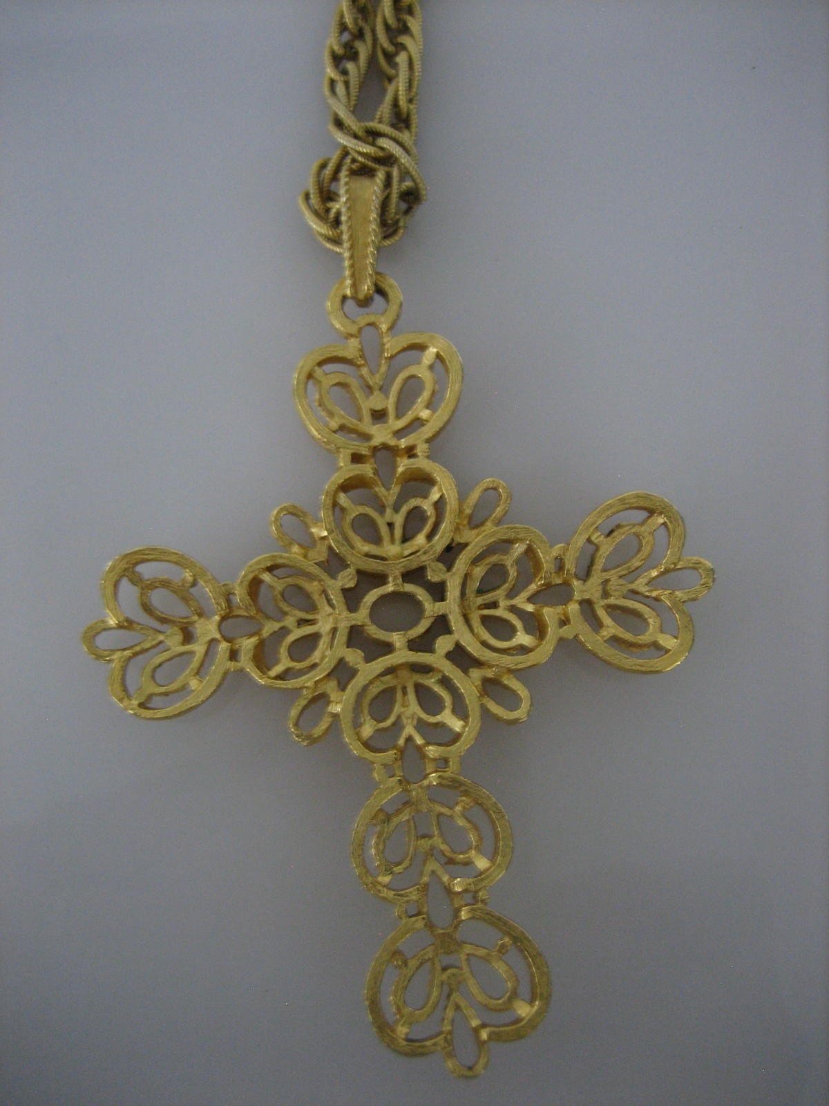 Crown Trifari Vintage Large Ornate Gold Tone Filigree Religious Cross Necklace