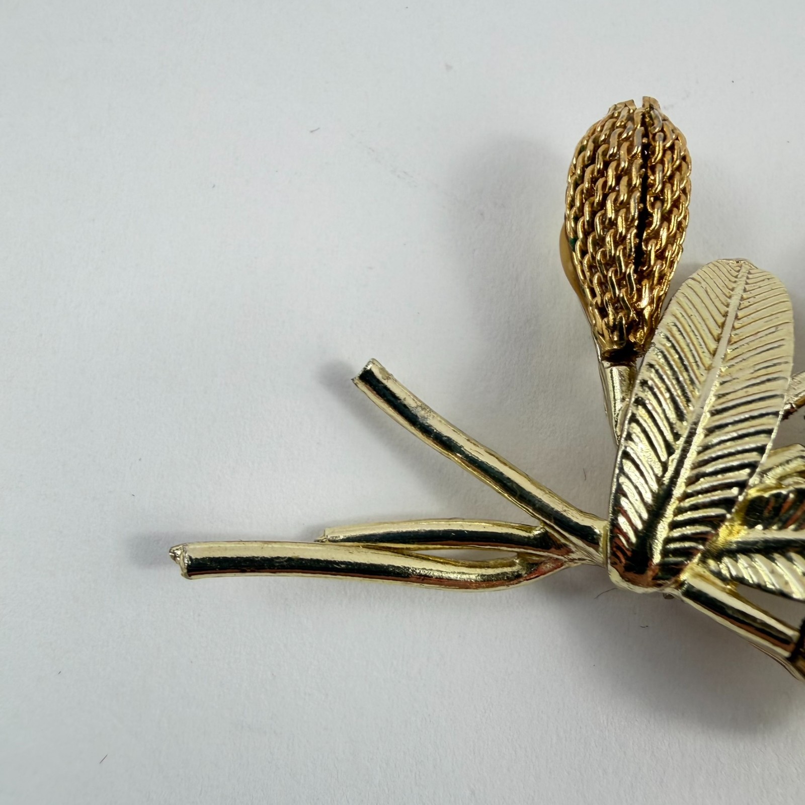 Vintage Gold Tone Mesh Cattail Bouquet Brooch Pin Mid Century Nature Design