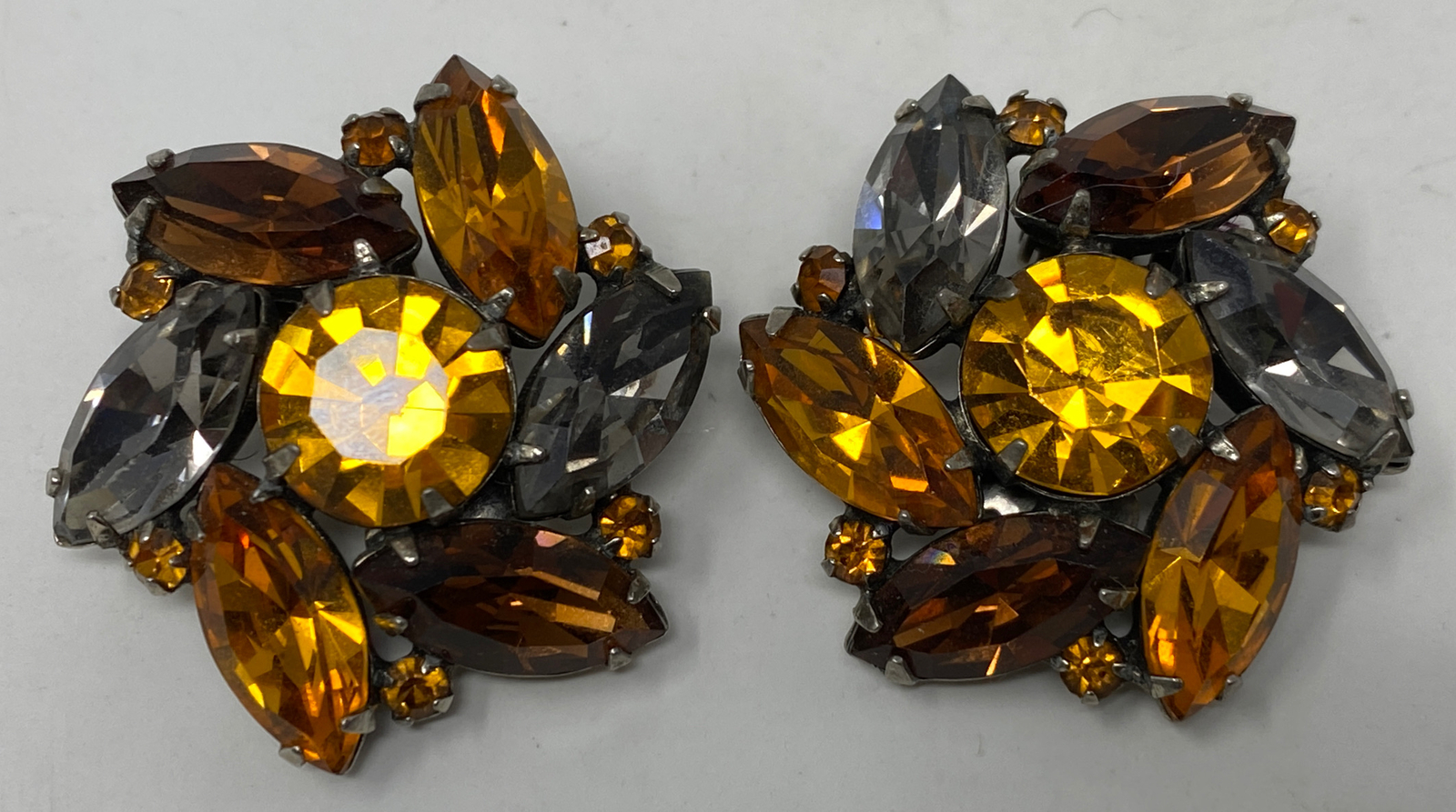 Art Deco Fantastic Vintage Signed Vogue Sparkly Topaz Rhinestone Clip Earrings