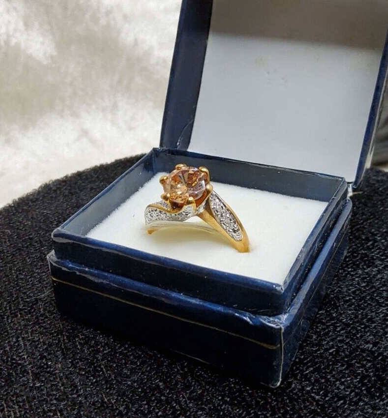 vintage 14kt gold plated champagne/white cubic zirconia two tone ring