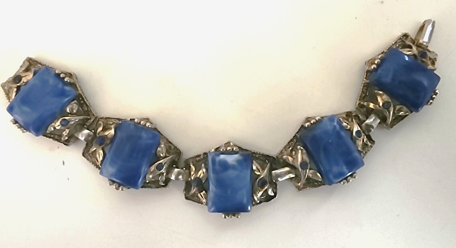 VINTAGE 2 1/4″ FILIGREE BLUE BROOCH & 7″ BLUE 5 STONE LINK BRACELET
