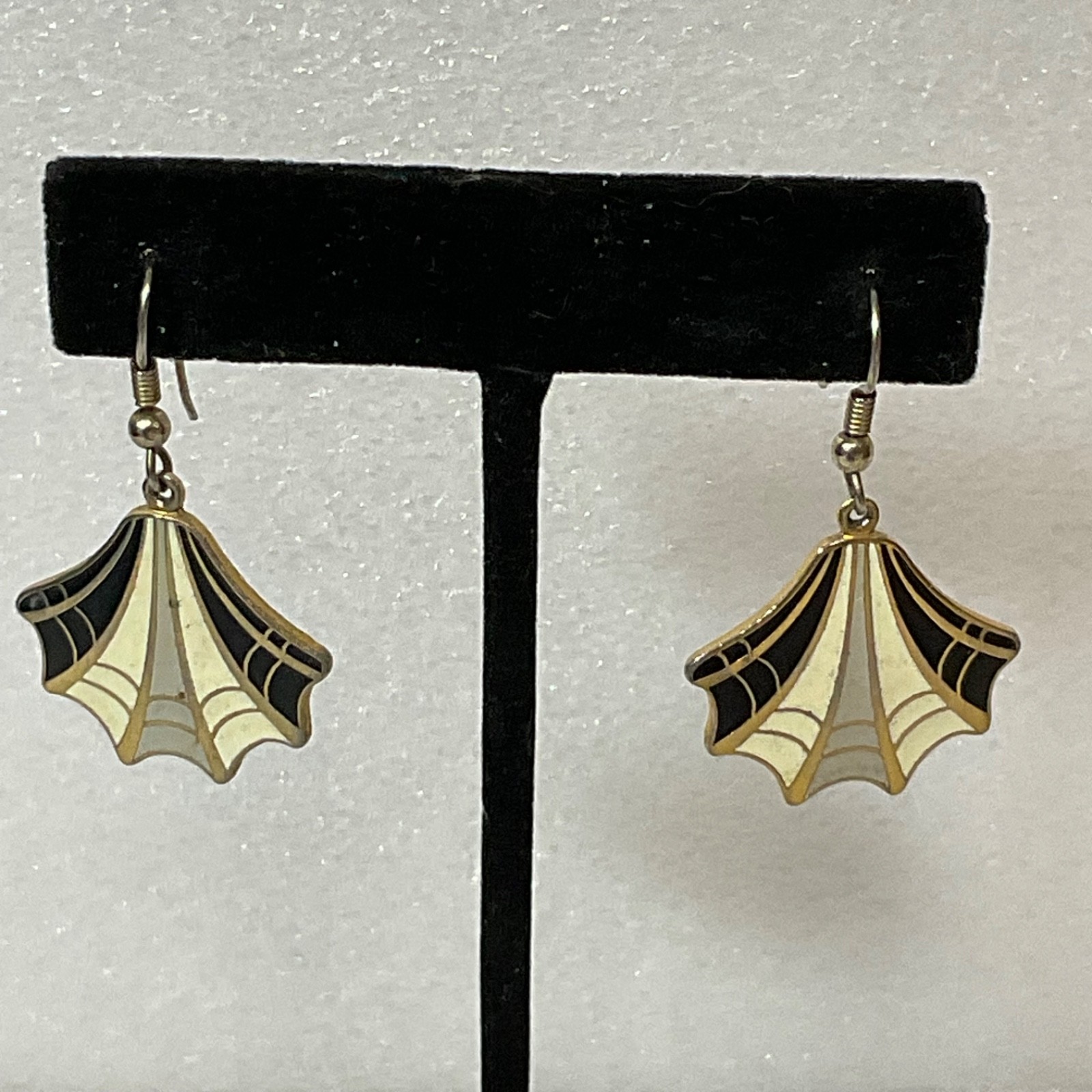 Vintage Web Gold Tone Cloisonné Earrings Black White Enamel Fan Shape Dangle