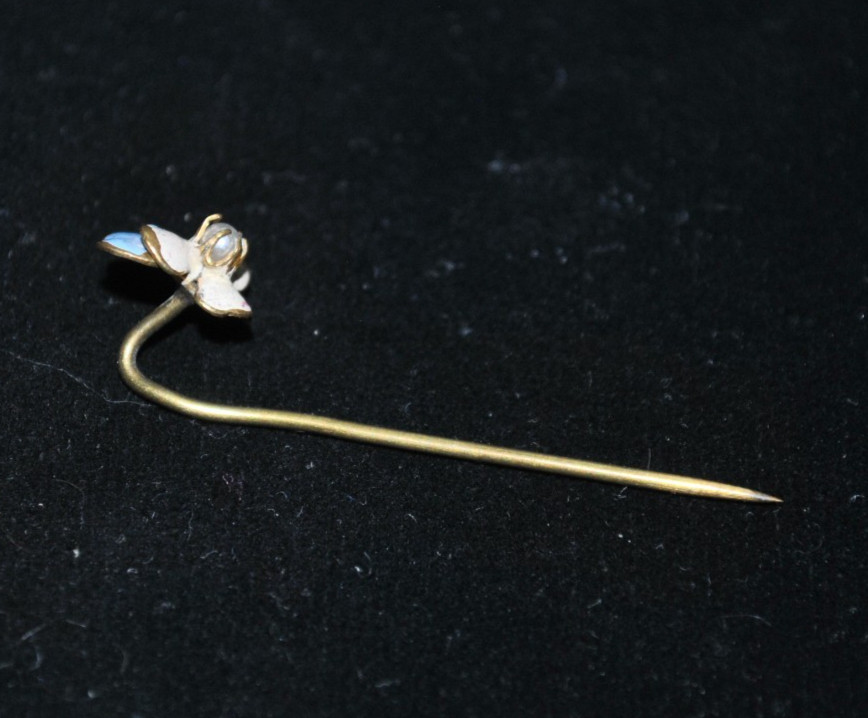 Antique Enamel Pansy Flower Brass Stick / Tie Pin with Faux Pearl victorian