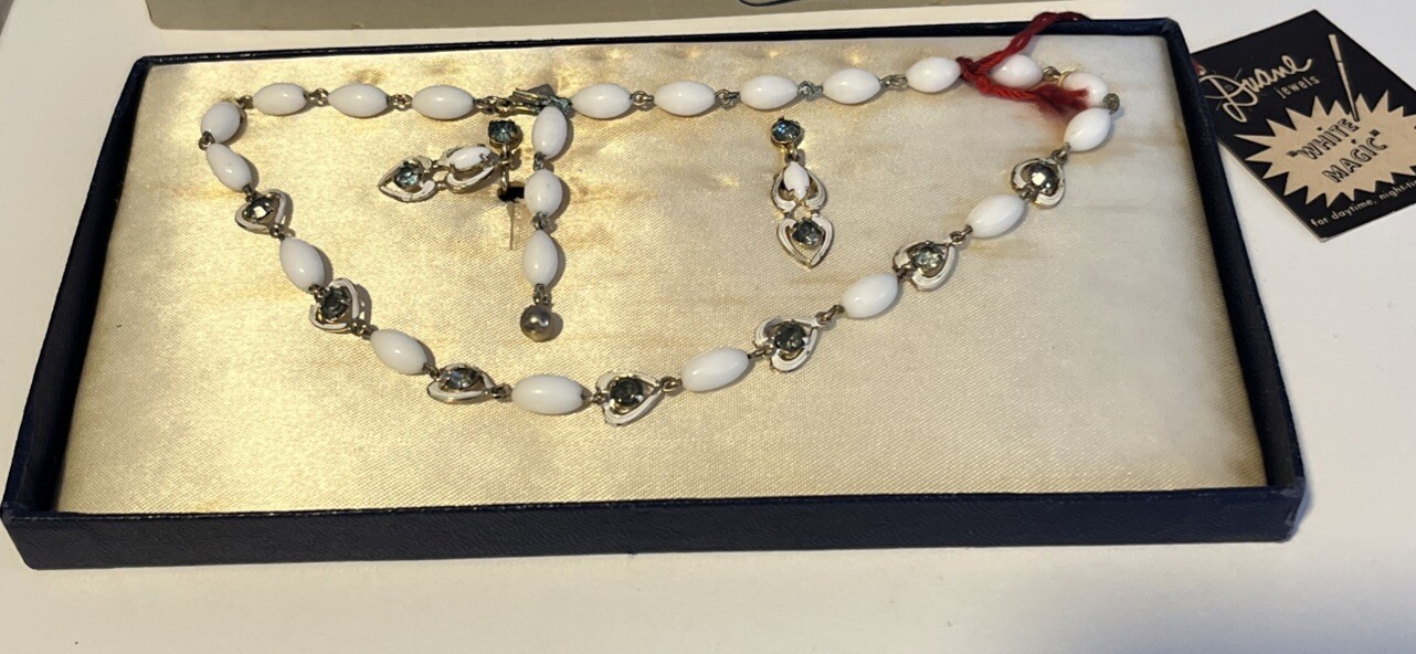 Vtg Jewels Styled by Duane Rhinestone & White Stones Choker Earrings 50s Boxed