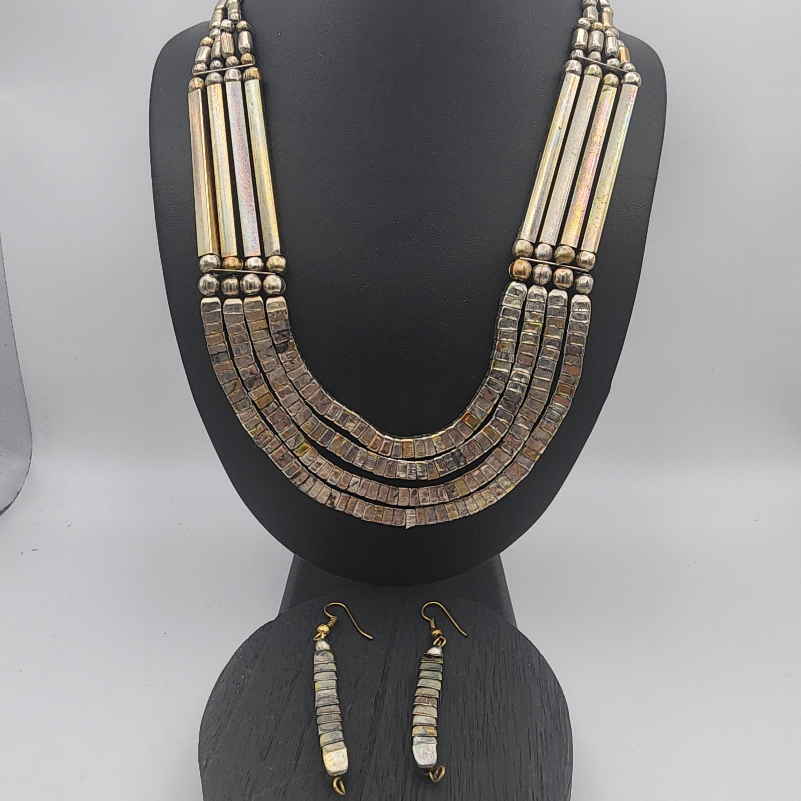 Vintage Southwestern Silverized Shell Heishi Multi Strand Bib Necklace Set 91g