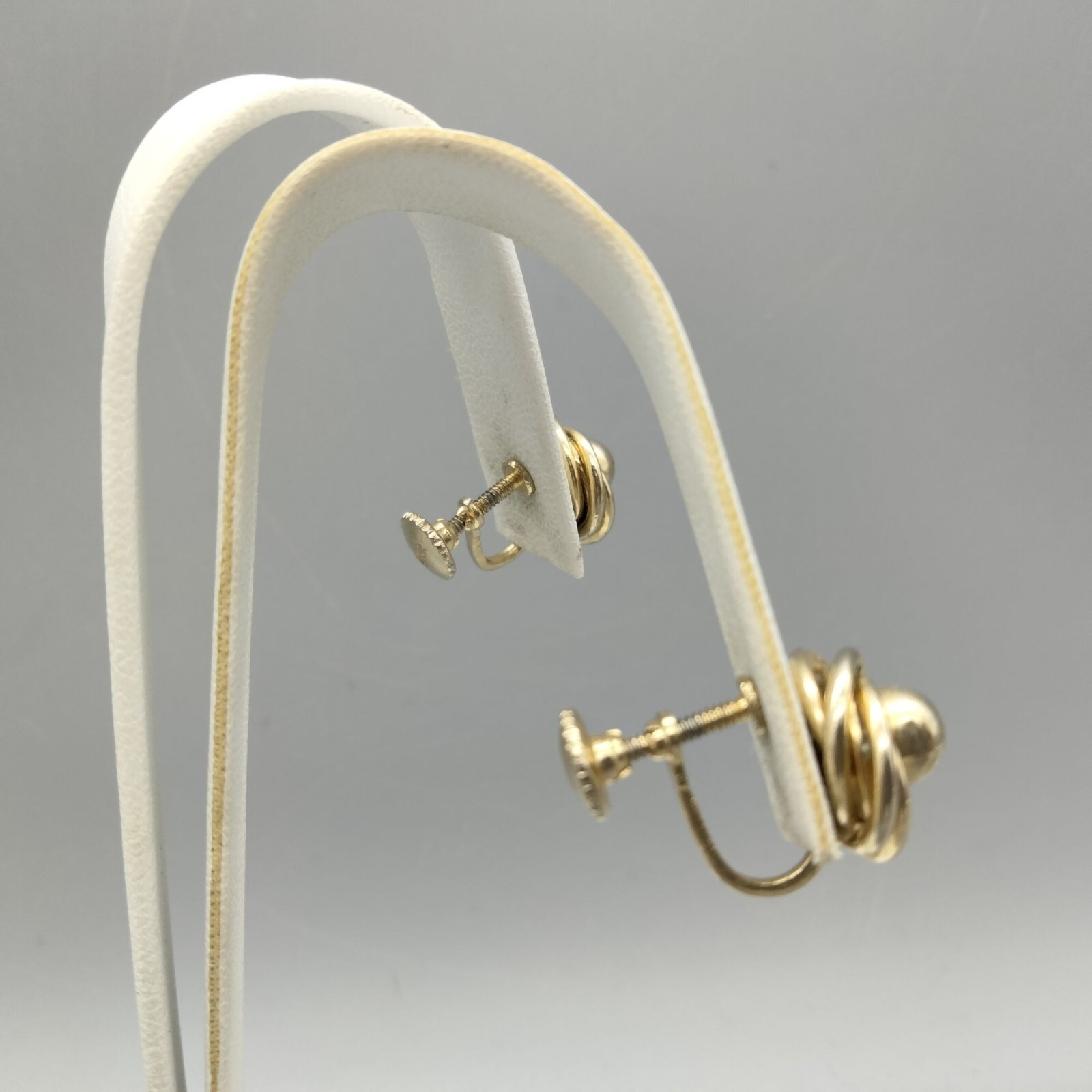 Love Knot Swirl Gold Tone Screw Back Earrings Star Signed Vintage Estate Dainty