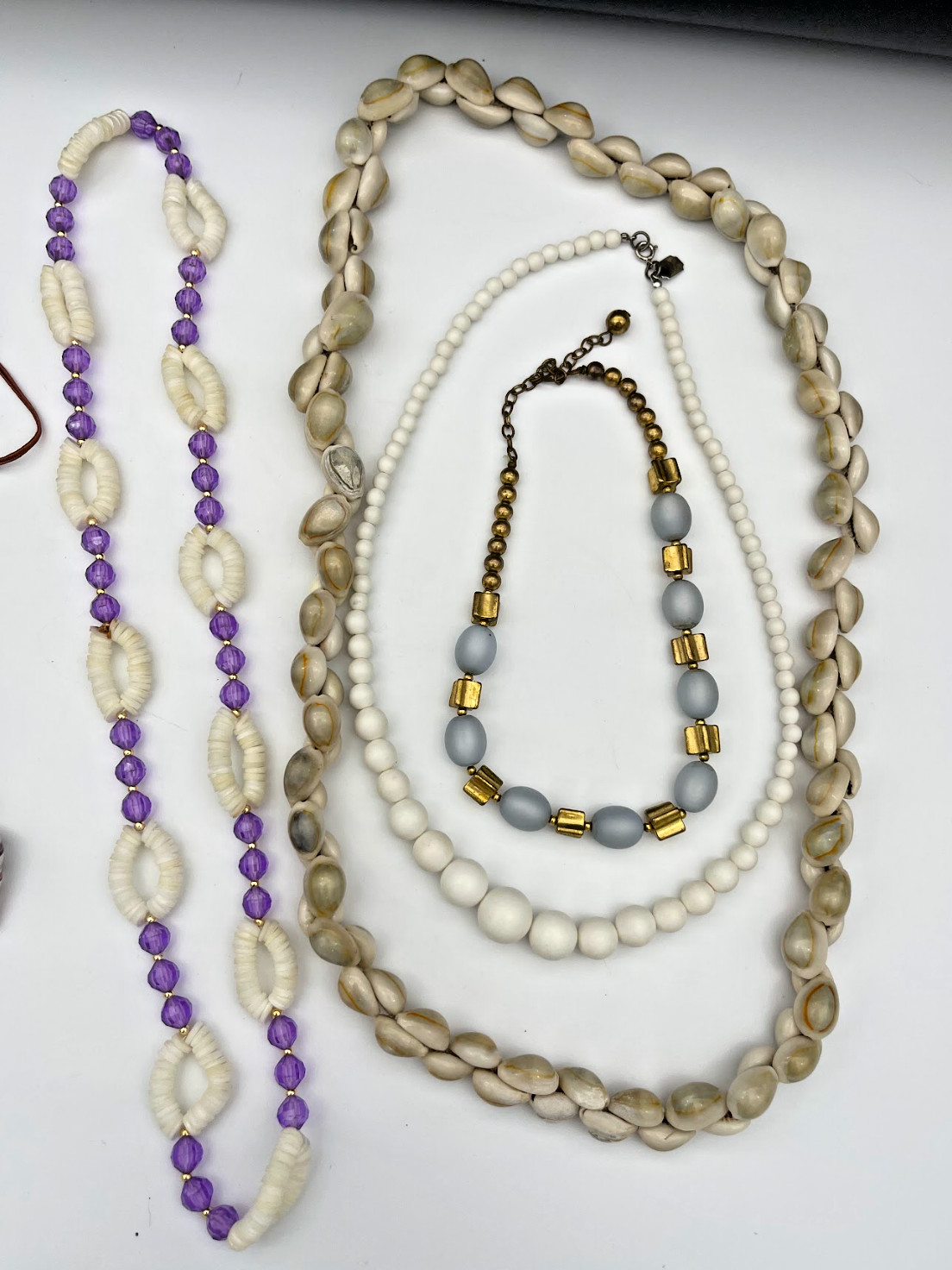 Lot of 5 vintage Necklace, shells, resin, metal and plastic beads, long & small