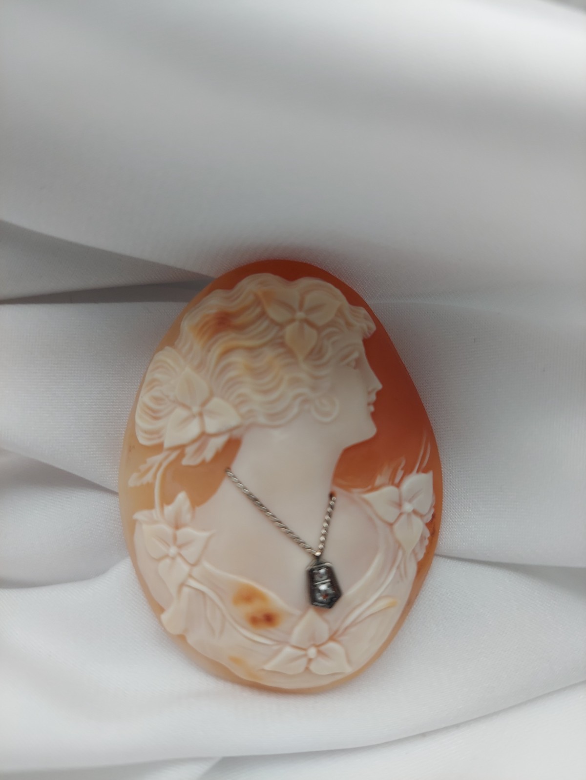 Antique Carved Shell Cameo Pin w/ Diamond Necklace Unmounted 2″ x 1.5″ 12. 7Grms