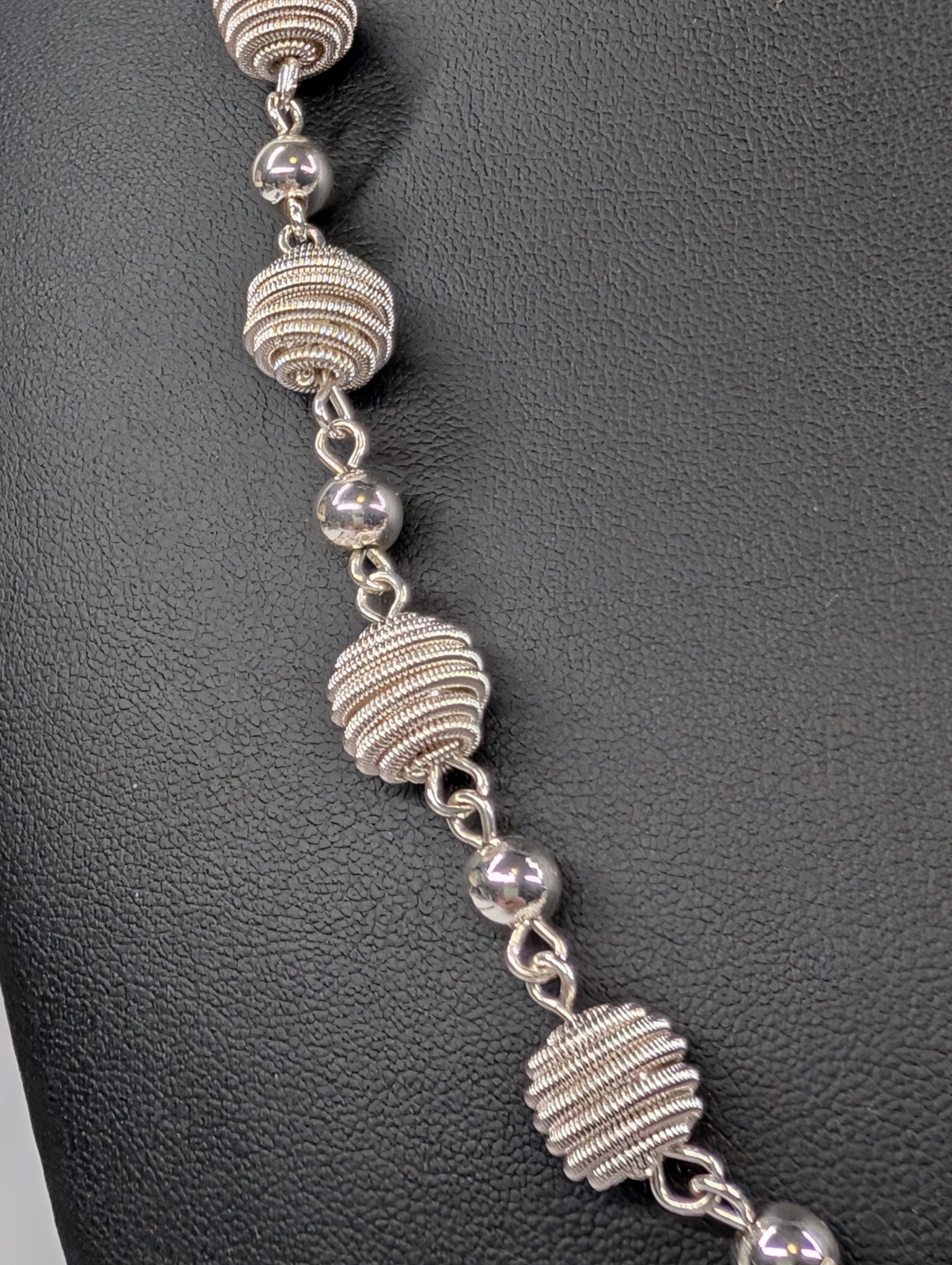 Roman Silver Tone Wire Wrapped Bauble Ball Necklace 18″ NWT Vintage 1990s Sears