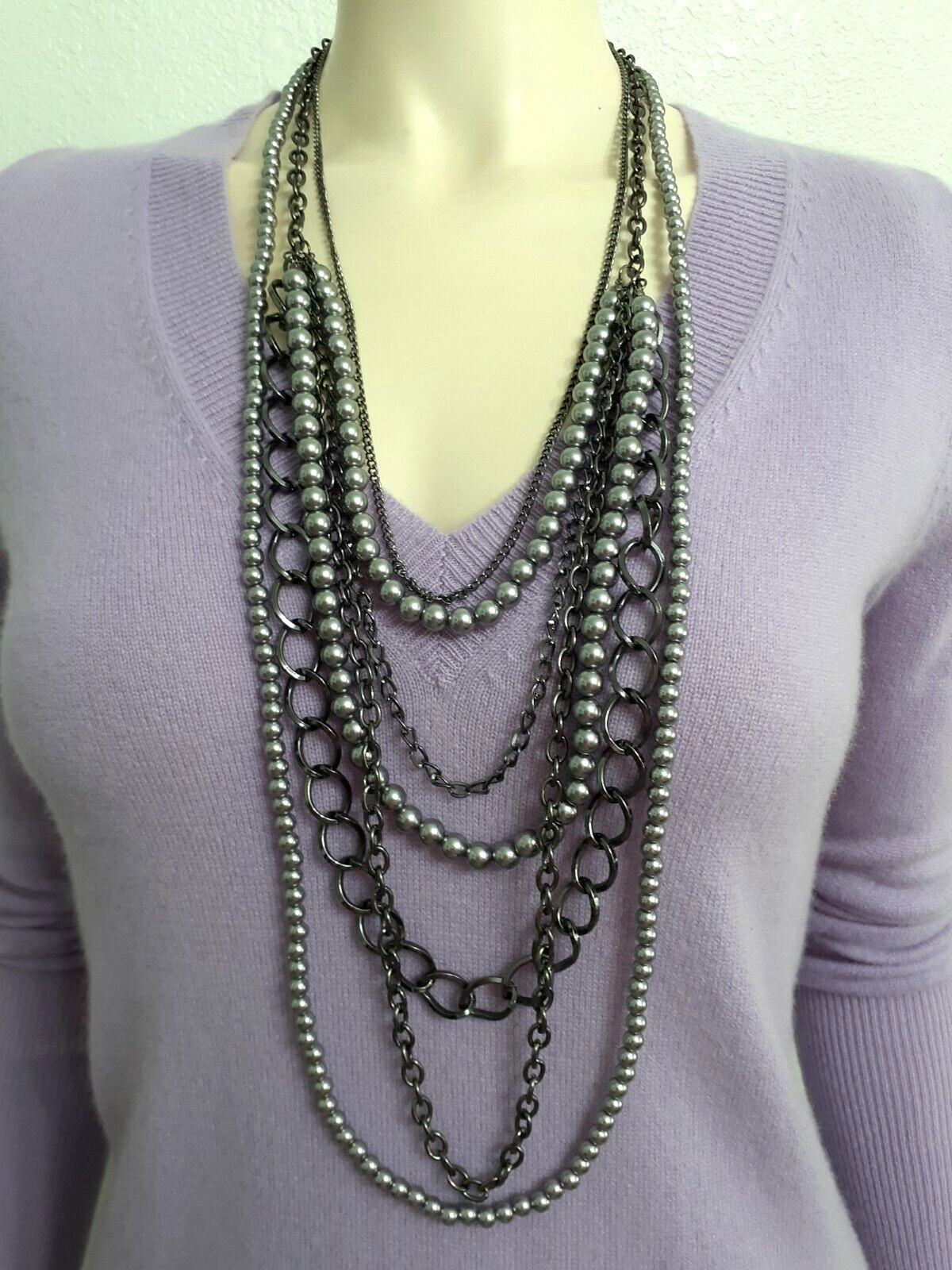Women fashion jewelry 7 strips of gray pearls and black metal chain 20 t0 23″.
